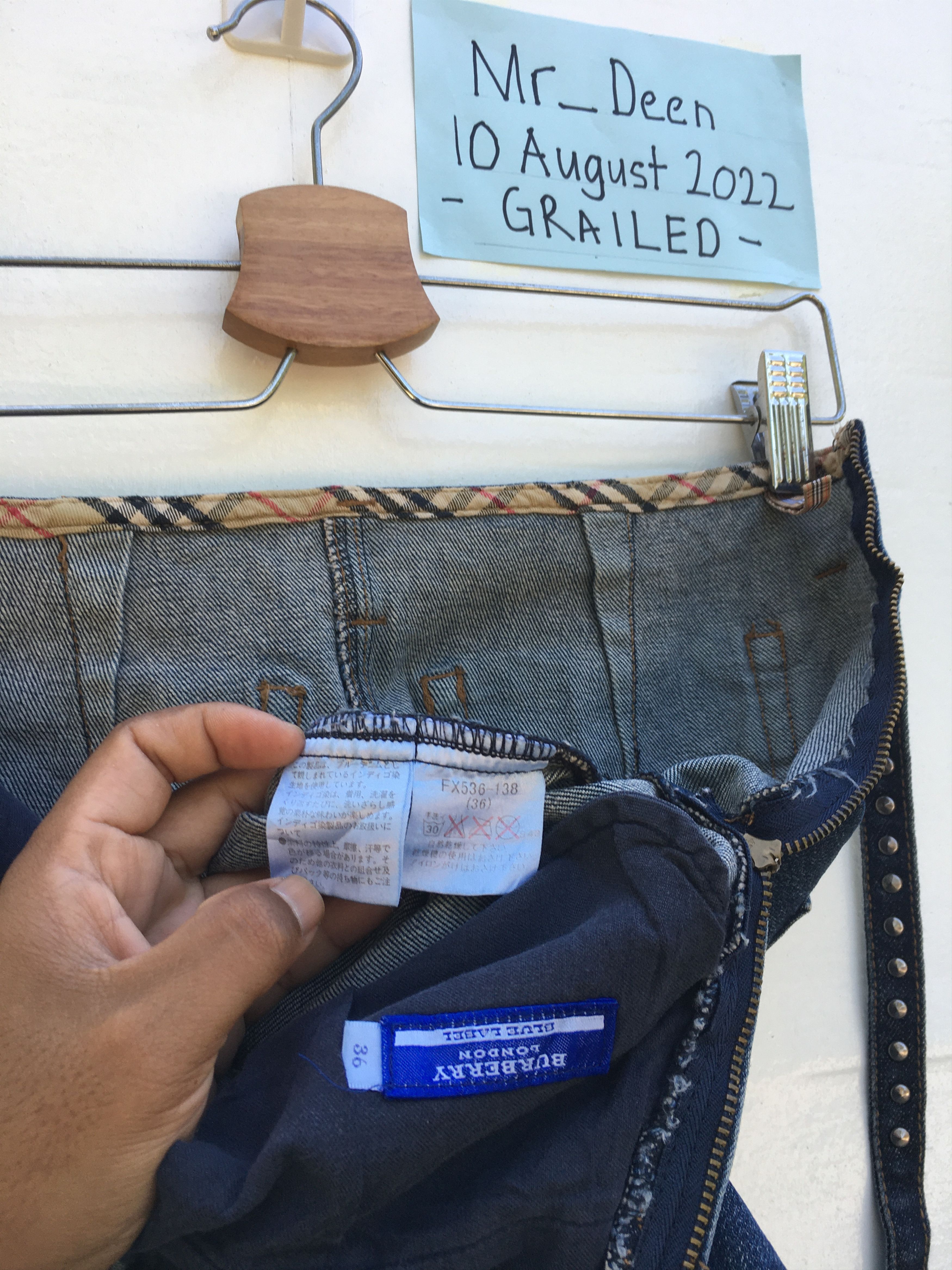 Burberry Vintage Burberry Jeans Skirt Size 28" / US 6 / IT 42 - 9 Thumbnail
