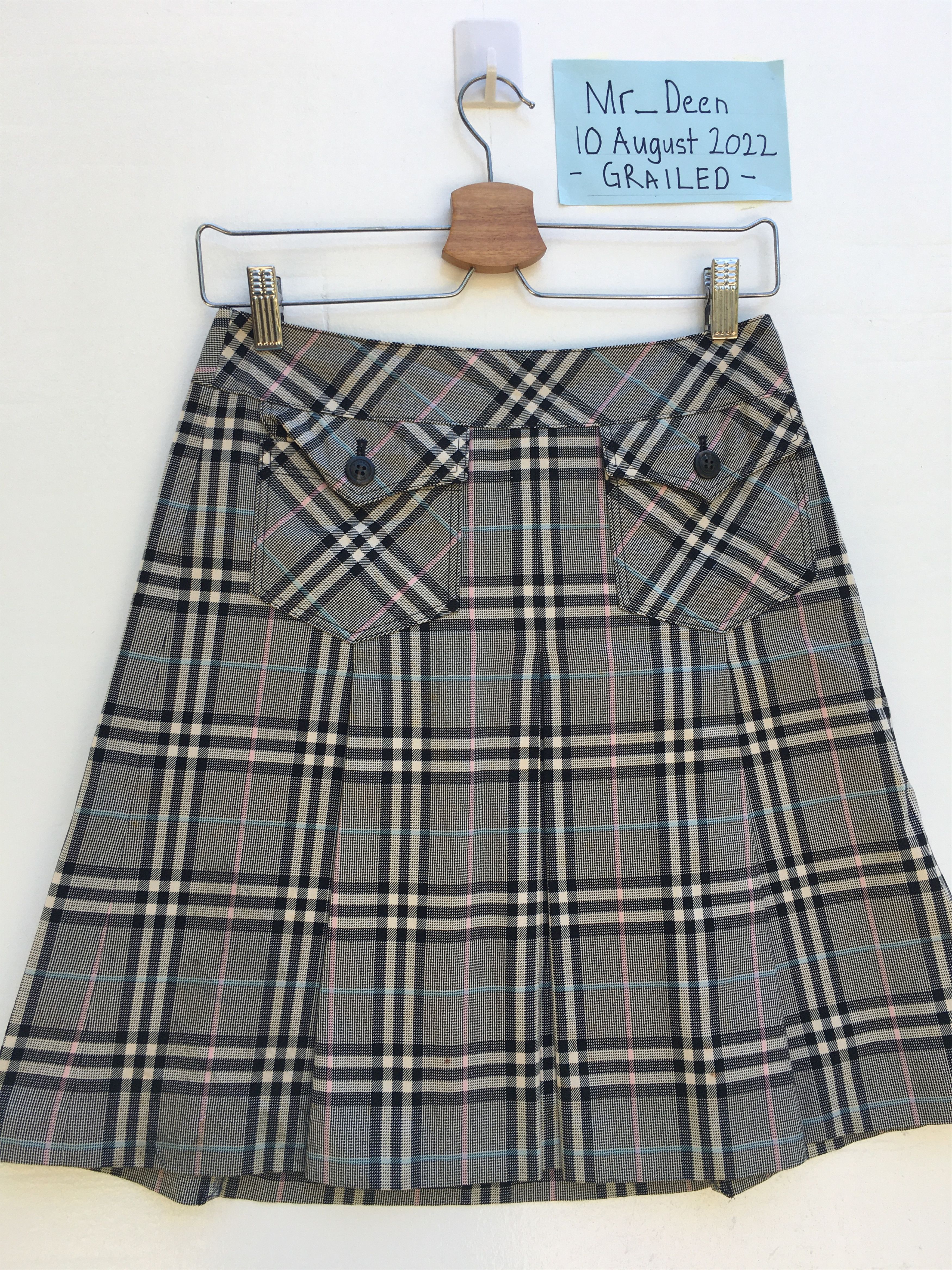 Burberry Vintage Burberry Checkered Mini Skirt Size 26" / US 2 / IT 38 - 4 Thumbnail