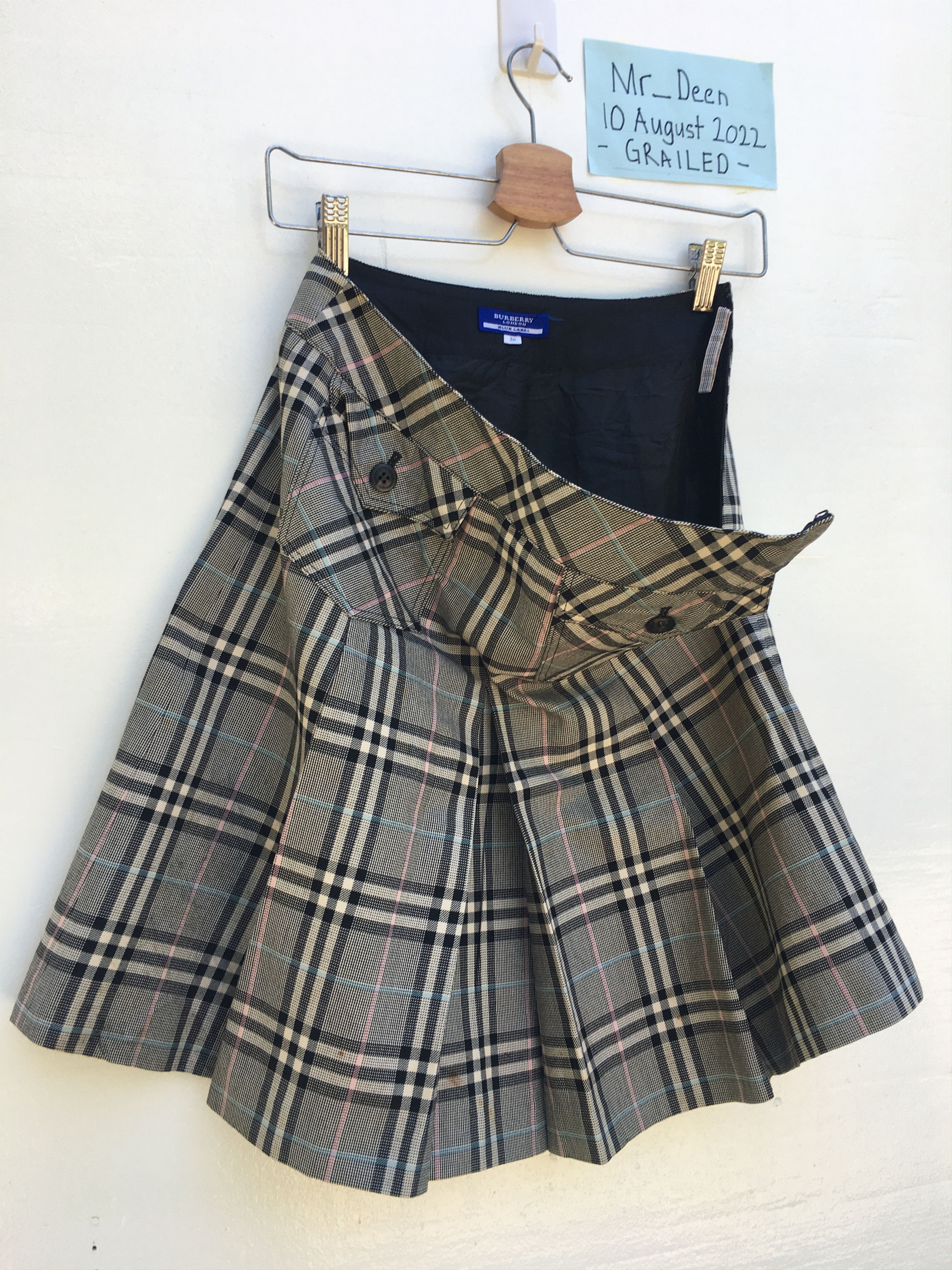 Burberry Vintage Burberry Checkered Mini Skirt Size 26" / US 2 / IT 38 - 5 Thumbnail