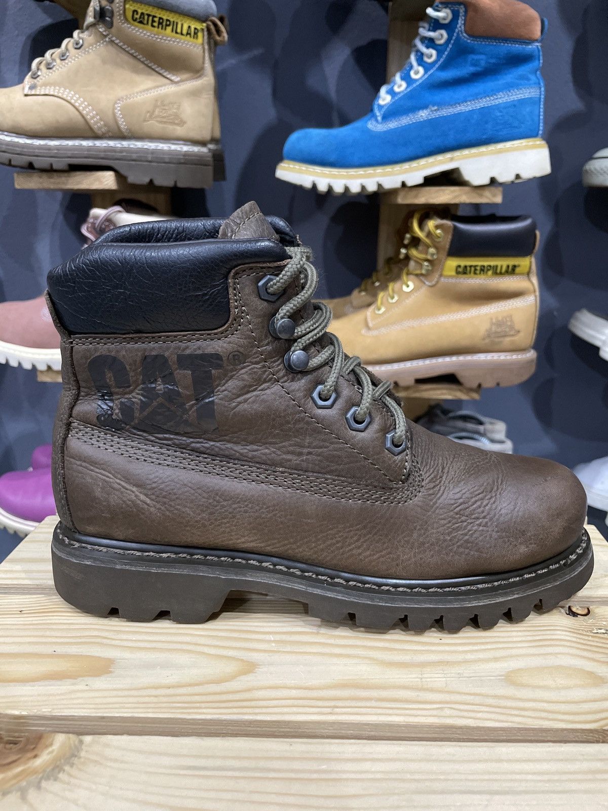 discontinued caterpillar boots