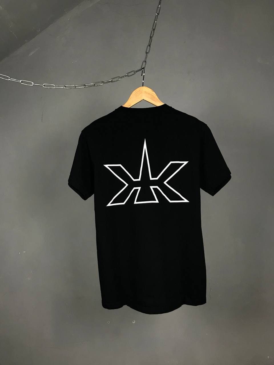 Band Tees × Vintage Lion’s Share 2009 dark hours vintage rock band tee Size US M / EU 48-50 / 2 - 2 Thumbnail