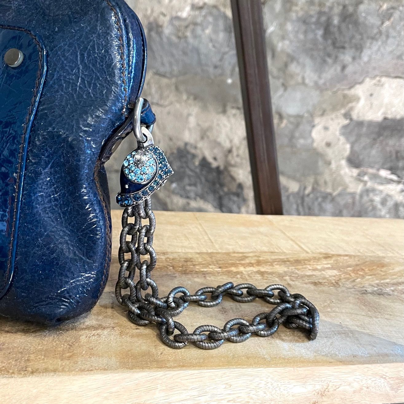 Lanvin Lanvin Navy Crystal Embellished Bird Head Wristlet Clutch Size ONE SIZE - 2 Thumbnail