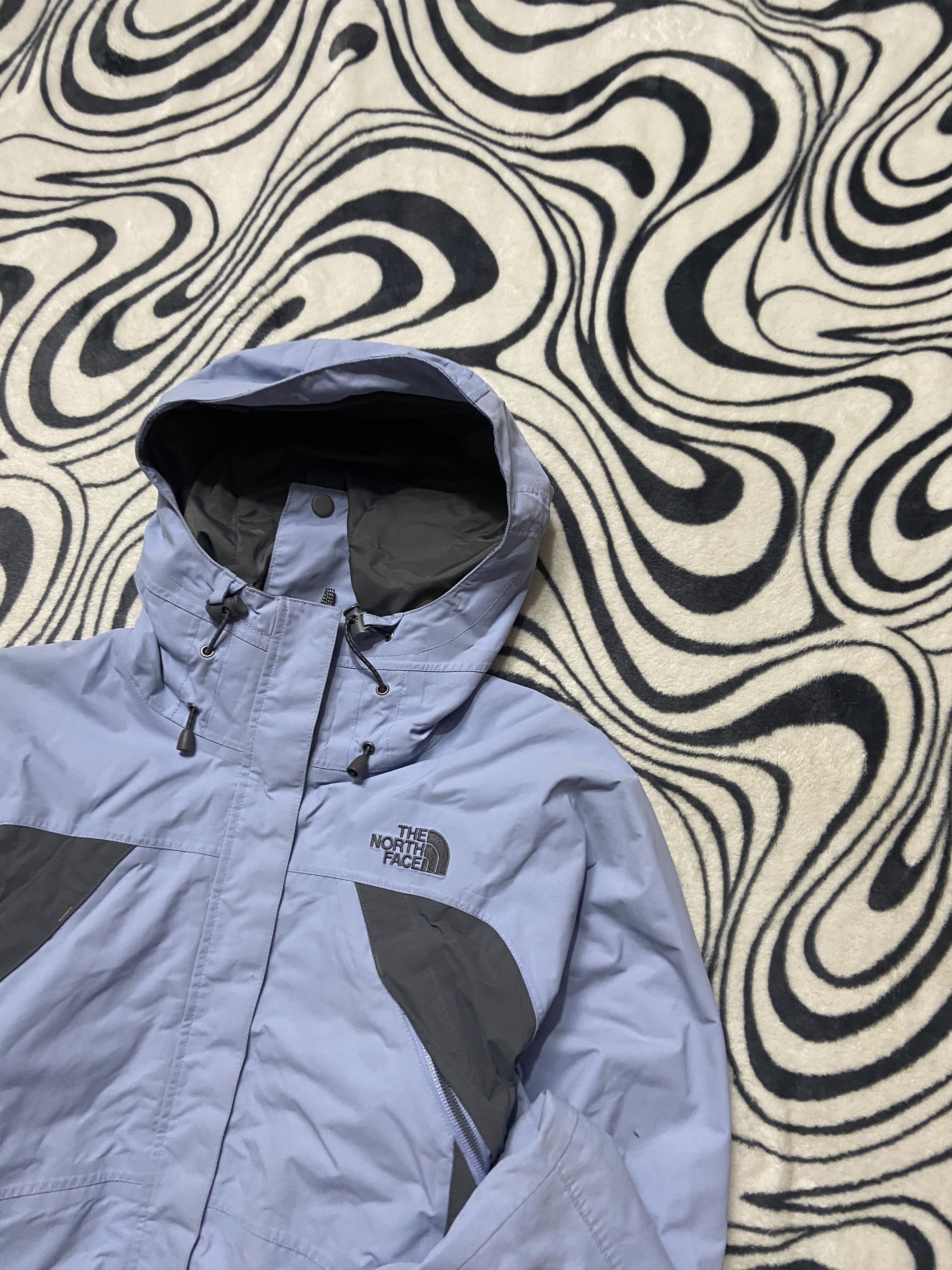 The North Face × Vintage The North Face WMNS Jacket Size S / US 4 / IT 40 - 2 Thumbnail