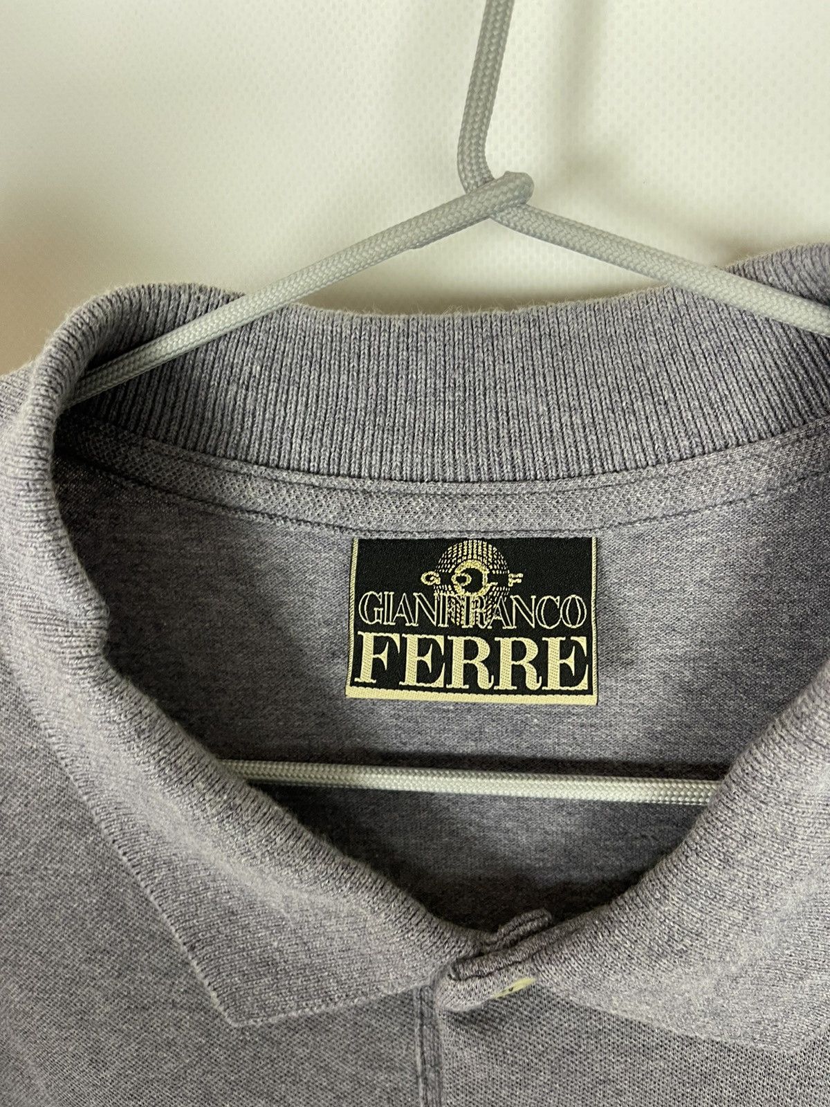 Gianfranco Ferre Gianfranco Ferre gold grey embroidered logo polo tee shirt Size US XL / EU 56 / 4 - 7 Thumbnail