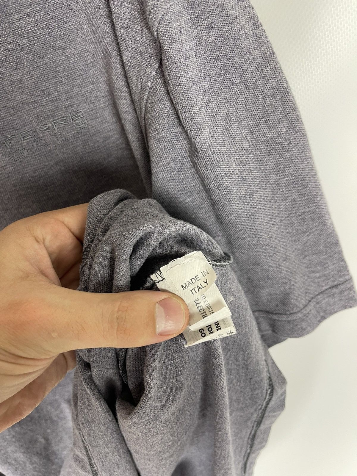 Gianfranco Ferre Gianfranco Ferre gold grey embroidered logo polo tee shirt Size US XL / EU 56 / 4 - 9 Thumbnail