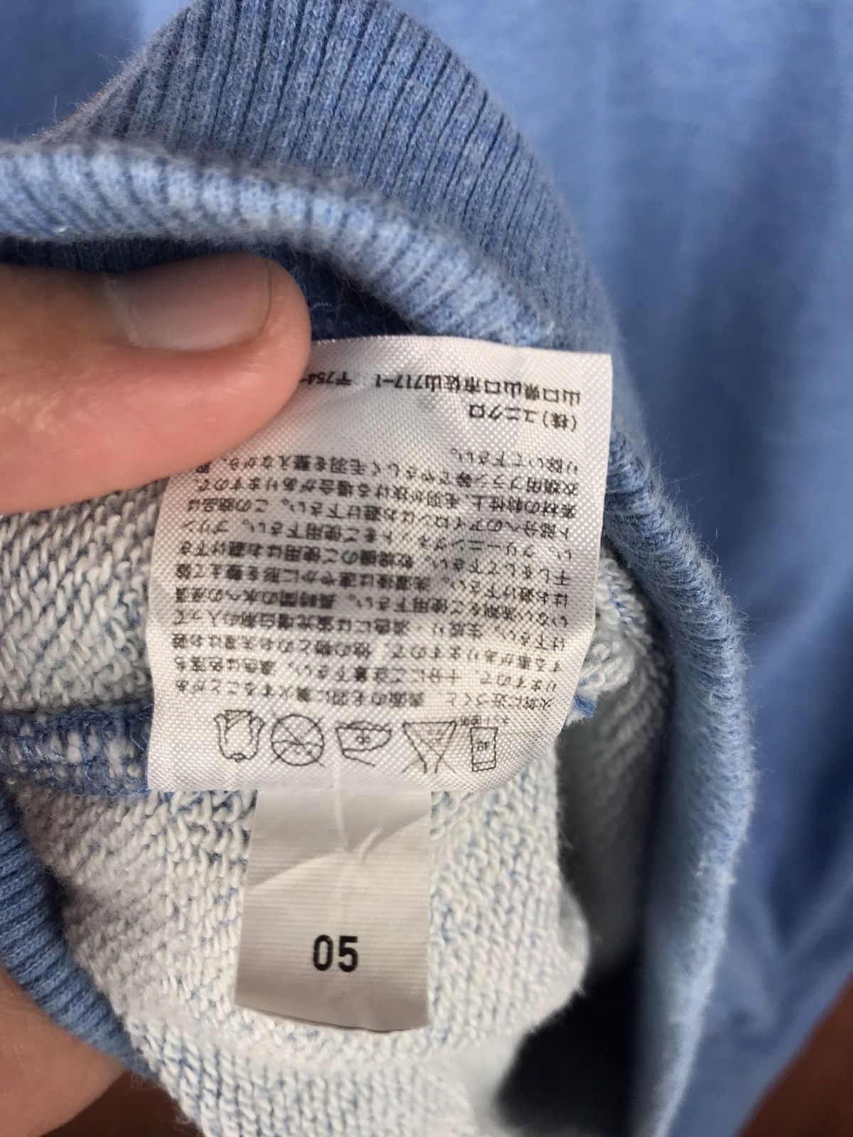 Disney DLL Uniqlo X Disney Mickey Mouse Big Logo Sweatshirt #2506 Size US L / EU 52-54 / 3 - 14 Thumbnail