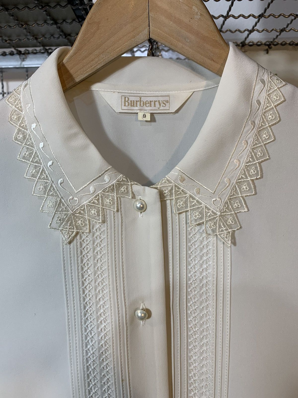 Burberry Vintage Burberrys Lace detailed Button-Up Size US S / EU 44-46 / 1 - 2 Thumbnail