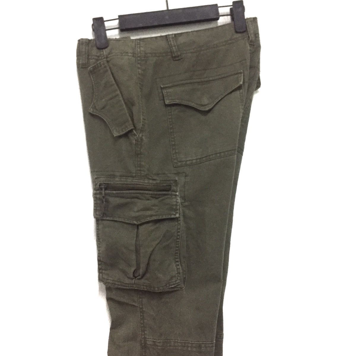 Japanese Brand 🔥🔥🔥 Cargo pants multi pocket parachute / airborne style Size US 32 / EU 48 - 6 Thumbnail