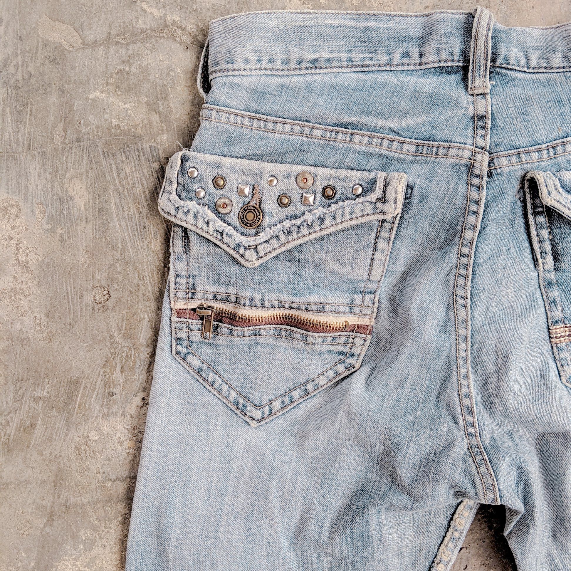 Japanese Brand × Jean × Vintage Vintage VILLAND Faded Distressed Jean Denim Pants W32 Size US 32 / EU 48 - 9 Thumbnail