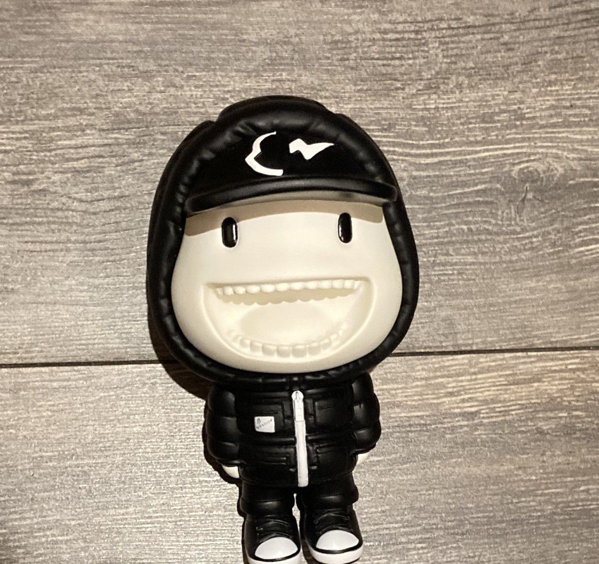 MONCLER - MONCLER モンクレール × fragment MASCOTTE CRAZY GENIU フィギュア ブラック 正規品 / 31324 MONCLER - MONCLER モンクレール × fragment MASCOTTE CRAZY