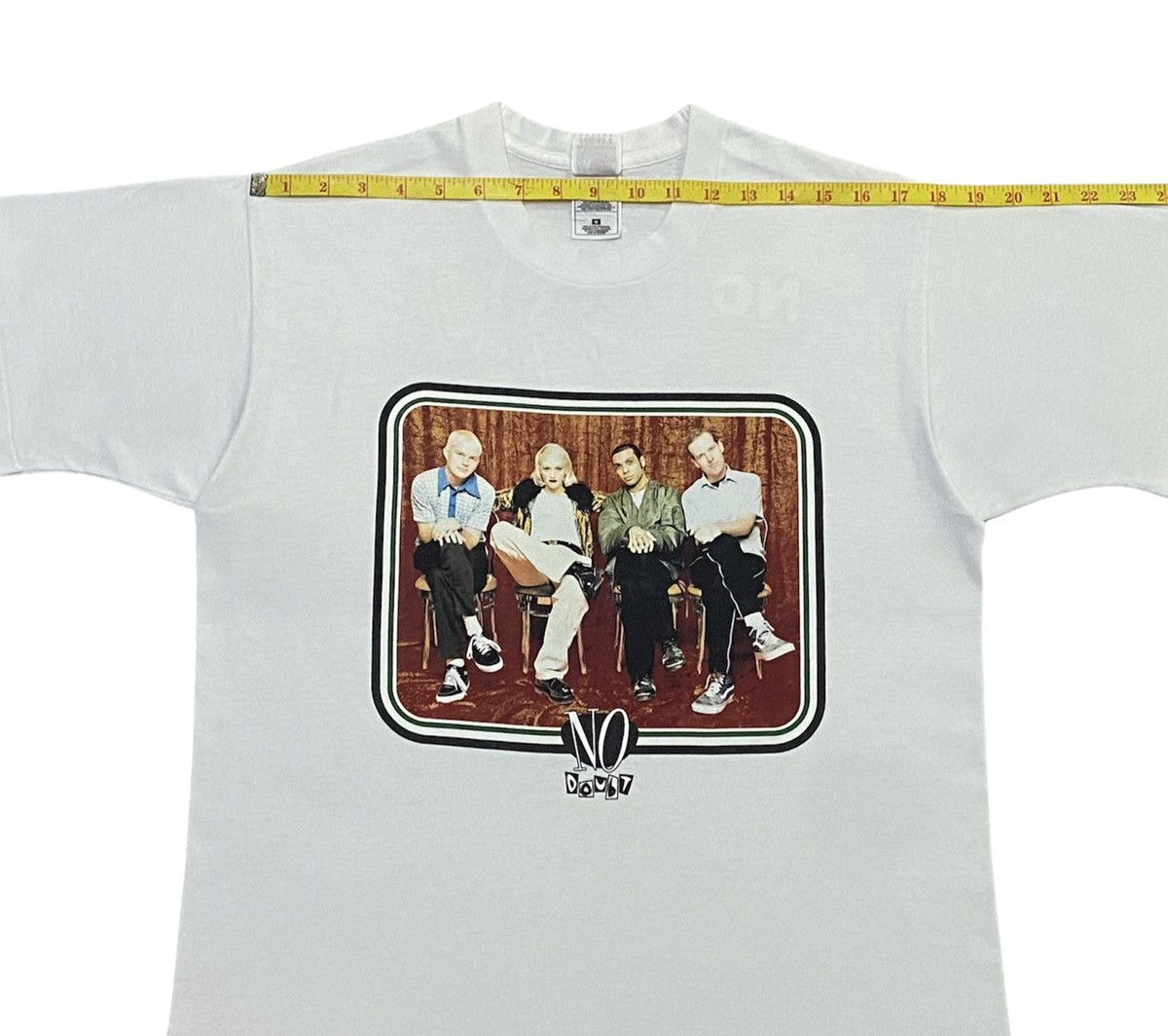 Band Tees Vintage 90s NO DOUBT Tragic Kingdom Tour Size US M / EU 48-50 / 2 - 6 Thumbnail