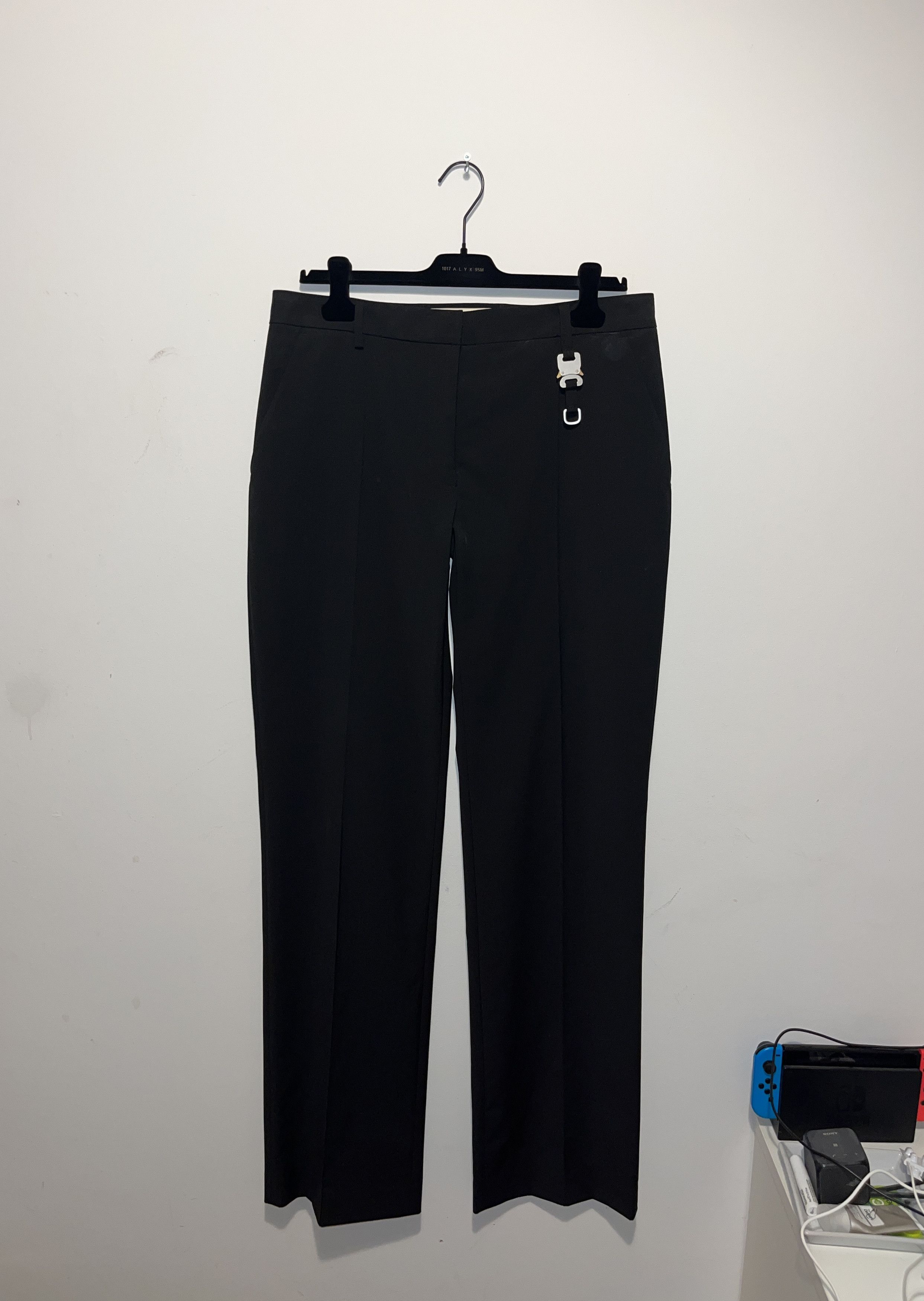 1017 ALYX 9SM 1017 ALYX 9SM Black Bootcut Trousers Size US 28 / EU 44 - 2 Thumbnail