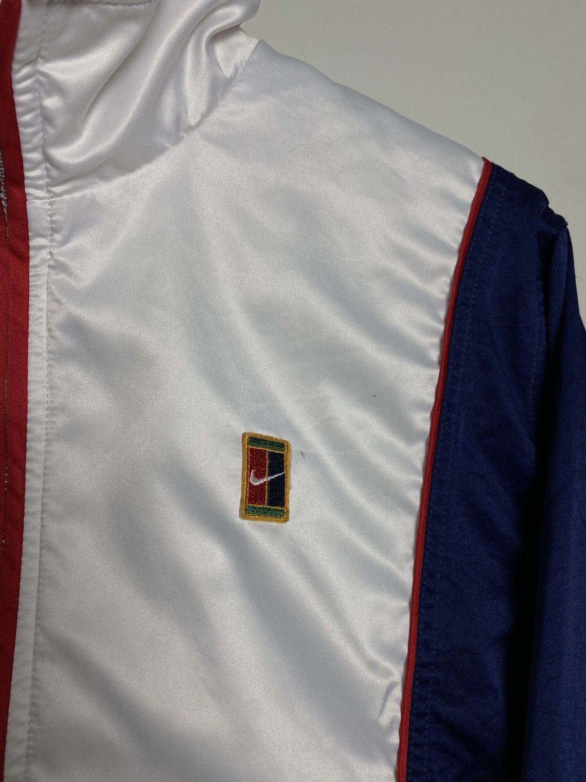 Nike × Vintage 90s Nike Court vintage white track jacket windbreaker Size US M / EU 48-50 / 2 - 2 Thumbnail