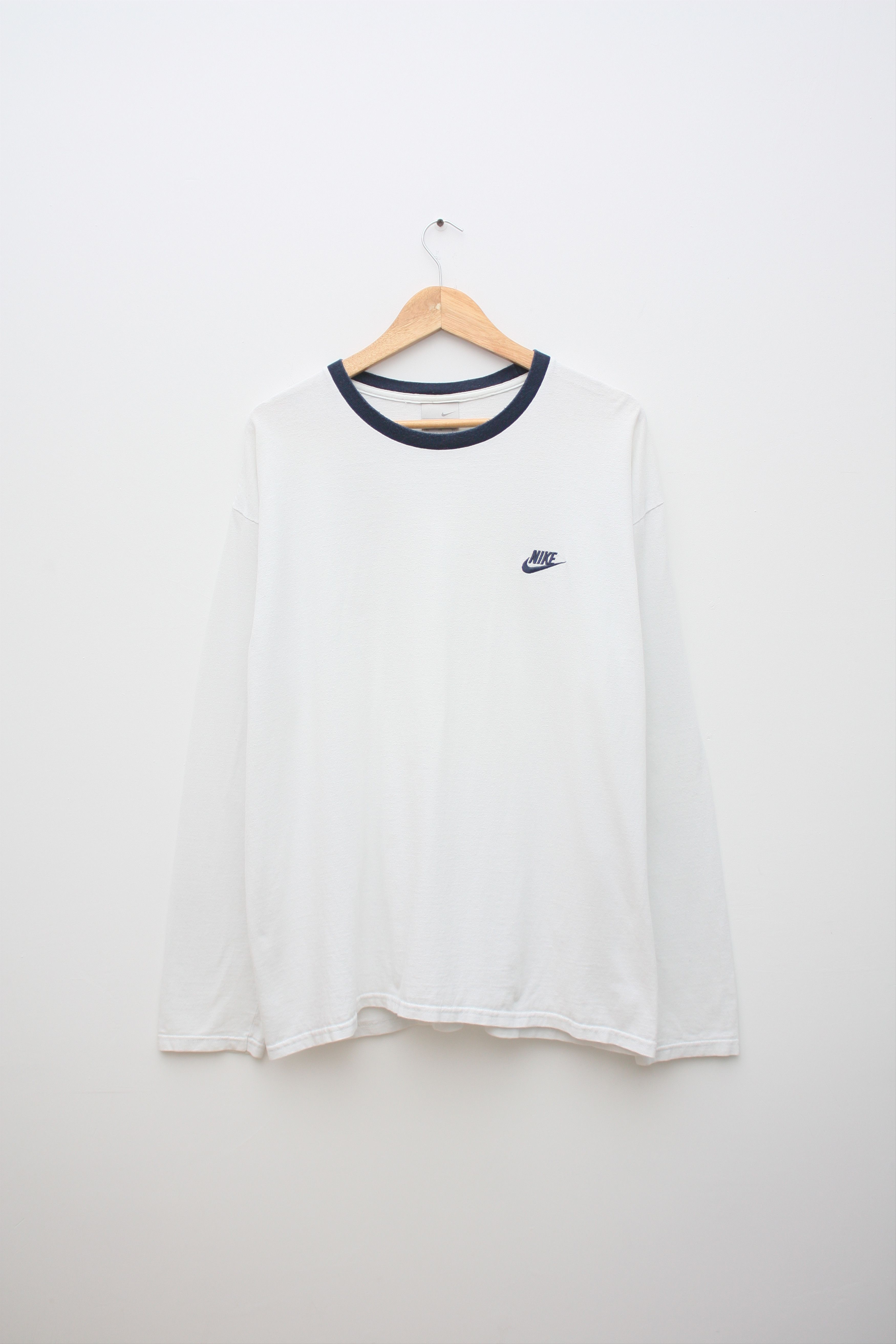 Nike Nike White Longsleeve Vintage 90s Size US XL / EU 56 / 4 - 1 Thumbnail