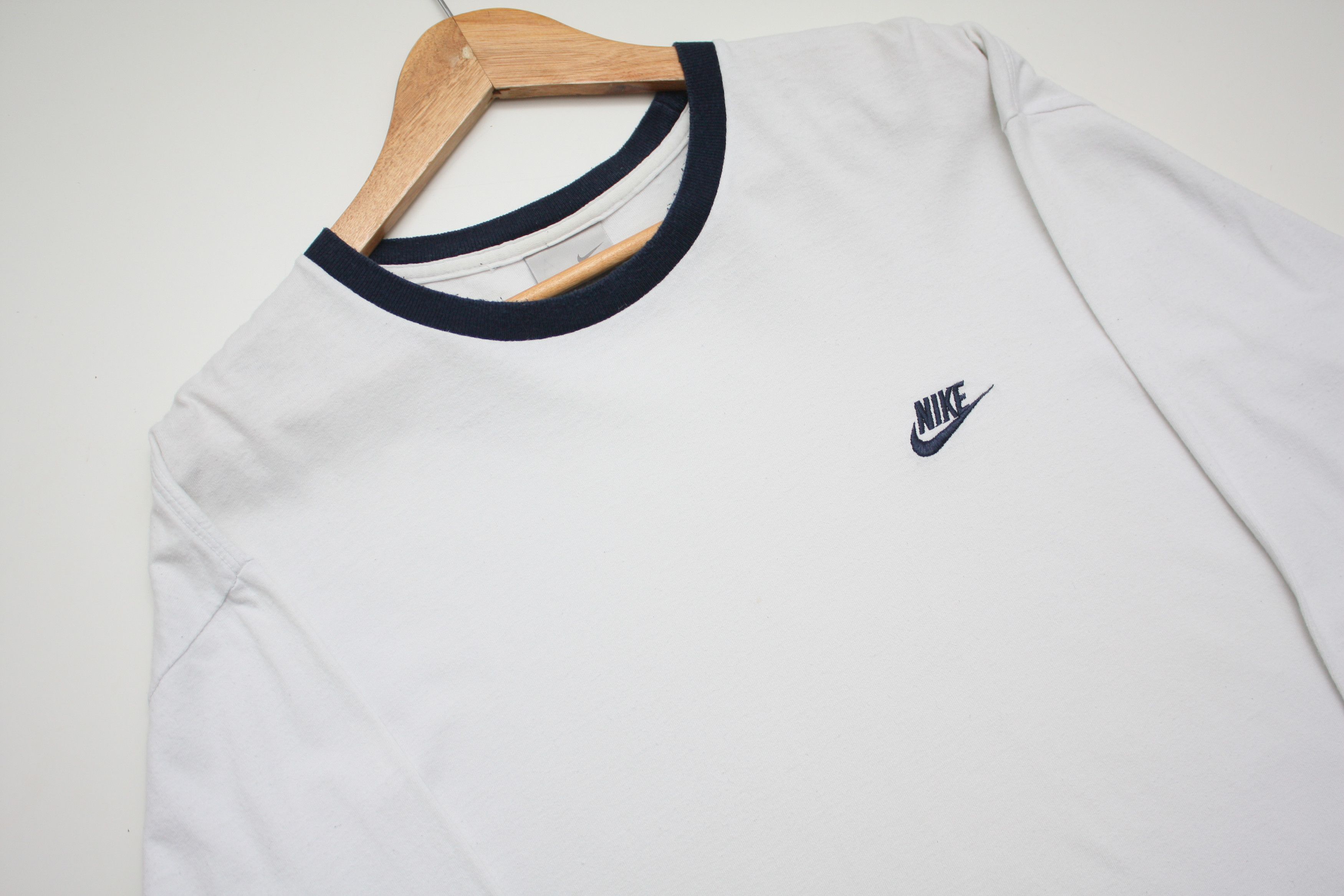 Nike Nike White Longsleeve Vintage 90s Size US XL / EU 56 / 4 - 2 Thumbnail