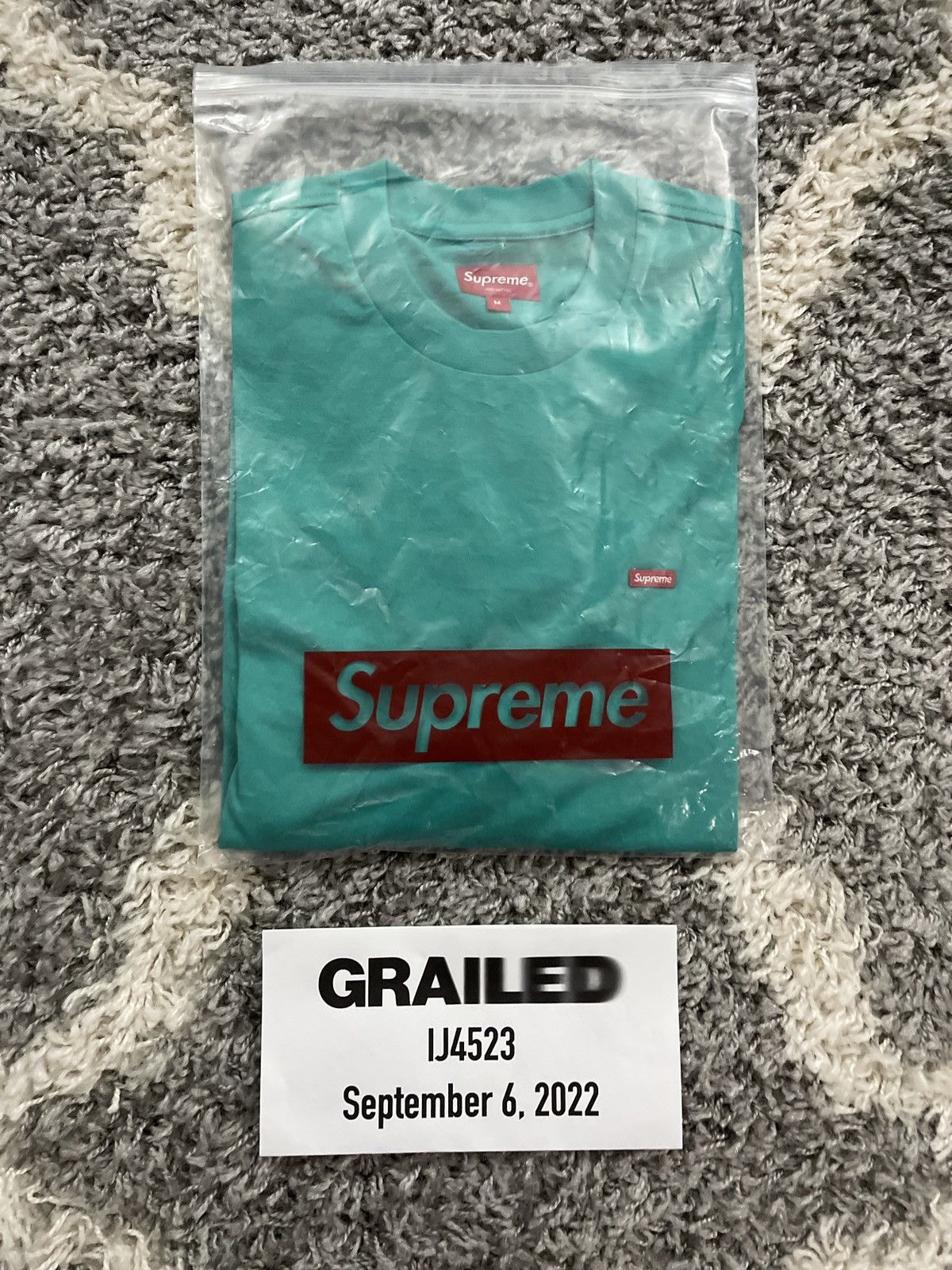 Supreme Small Box Logo L/S NWTs Sz M