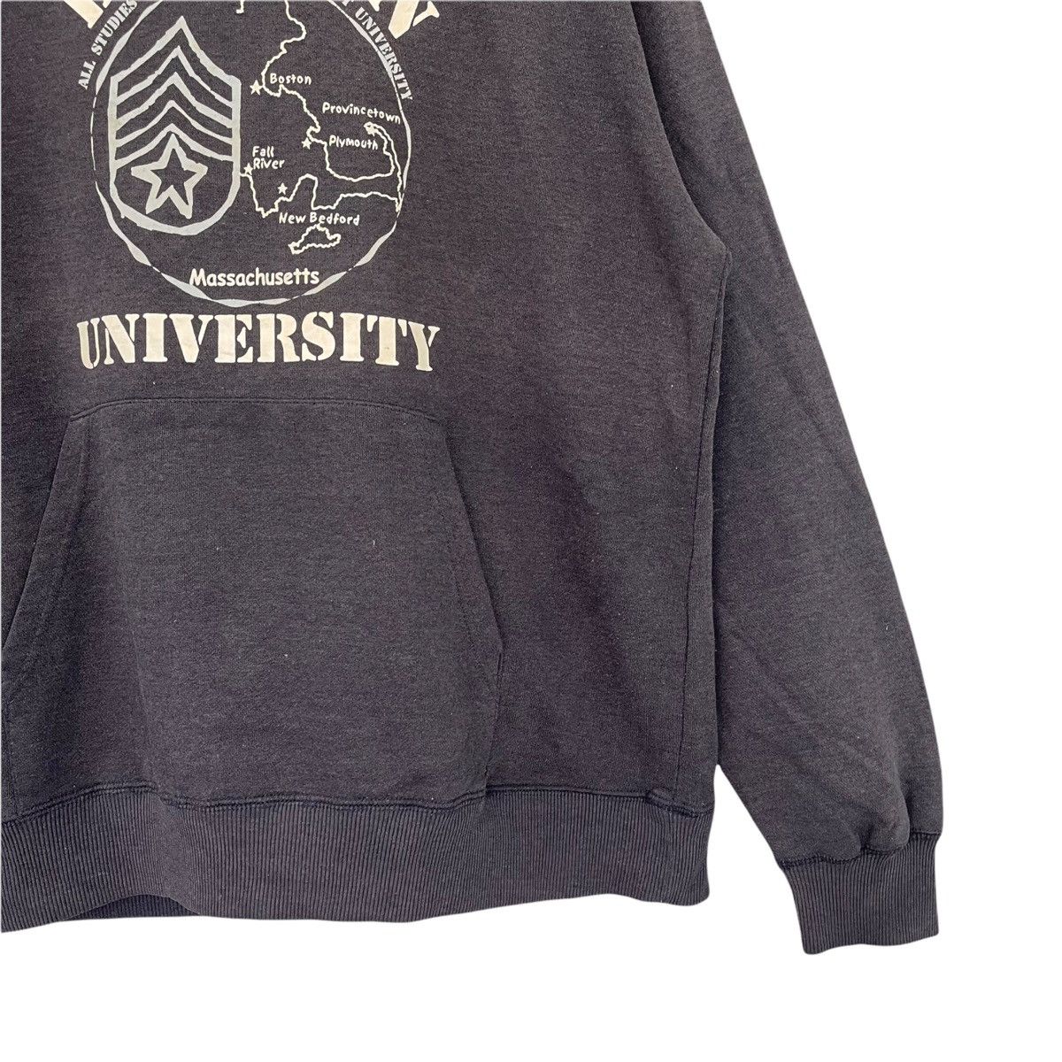 Vintage Bostnian University Crewneck Hoodies Sweater Size L Size US L / EU 52-54 / 3 - 5 Thumbnail