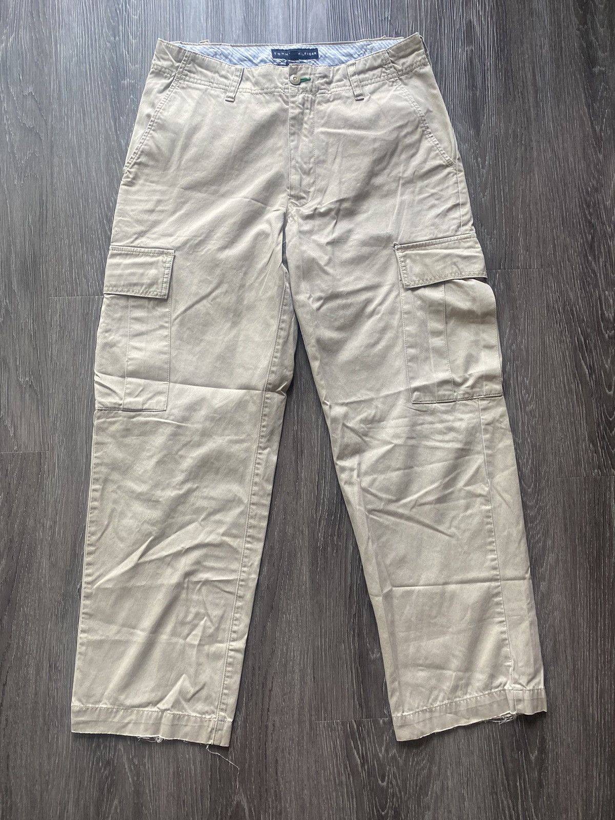 Japanese Brand Vintage Tommy Hilfiger Cargo Pants Size US 29 - 1 Thumbnail