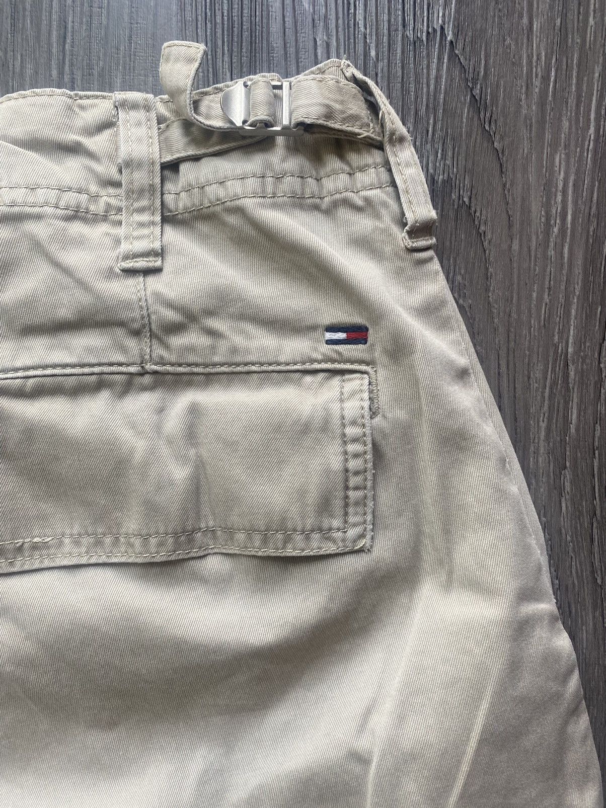 Japanese Brand Vintage Tommy Hilfiger Cargo Pants Size US 29 - 5 Thumbnail