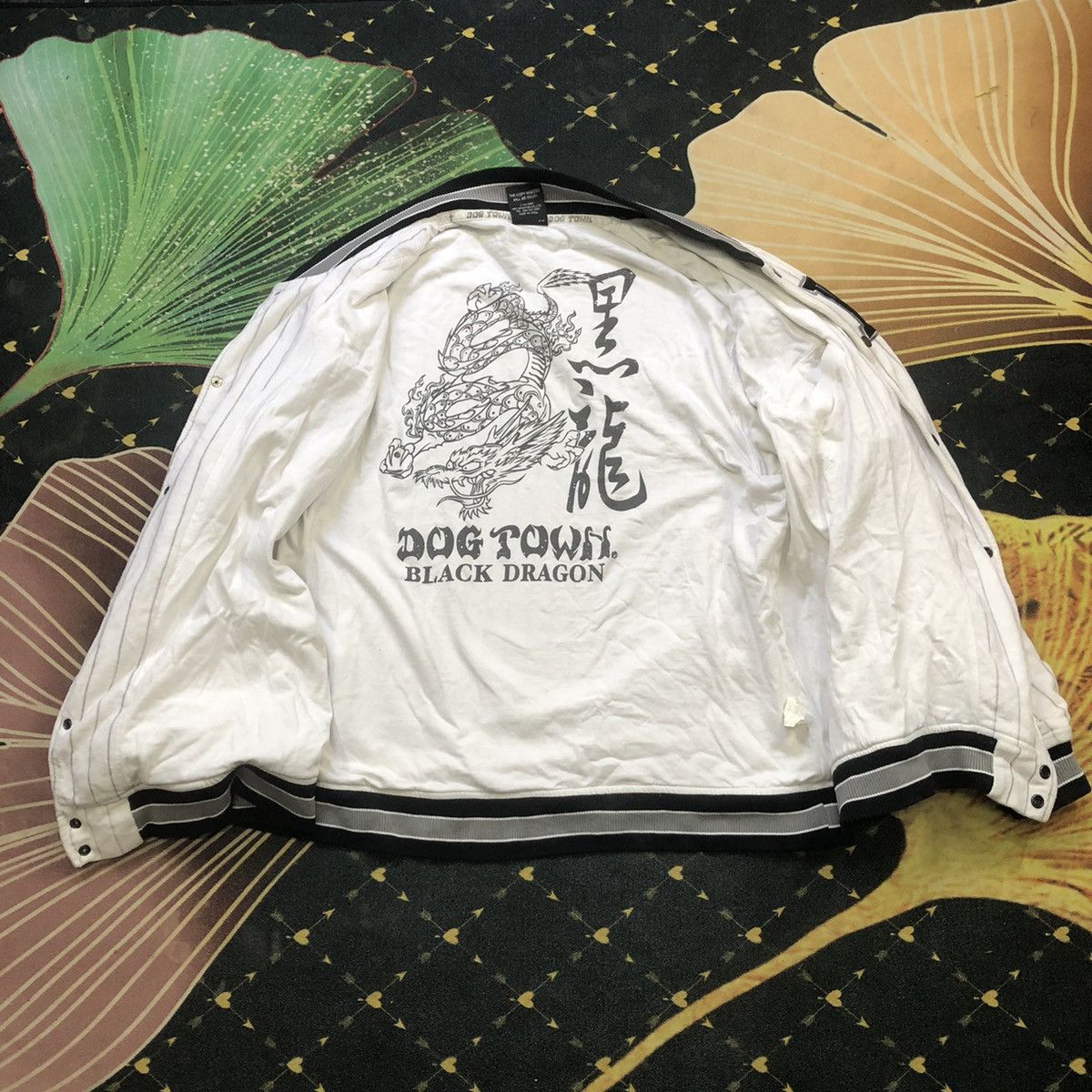 Dogtown × Japanese Brand RARE DOG TOWN BLACK DRAGON VARSITY JACKET Size US XL / EU 56 / 4 - 4 Thumbnail