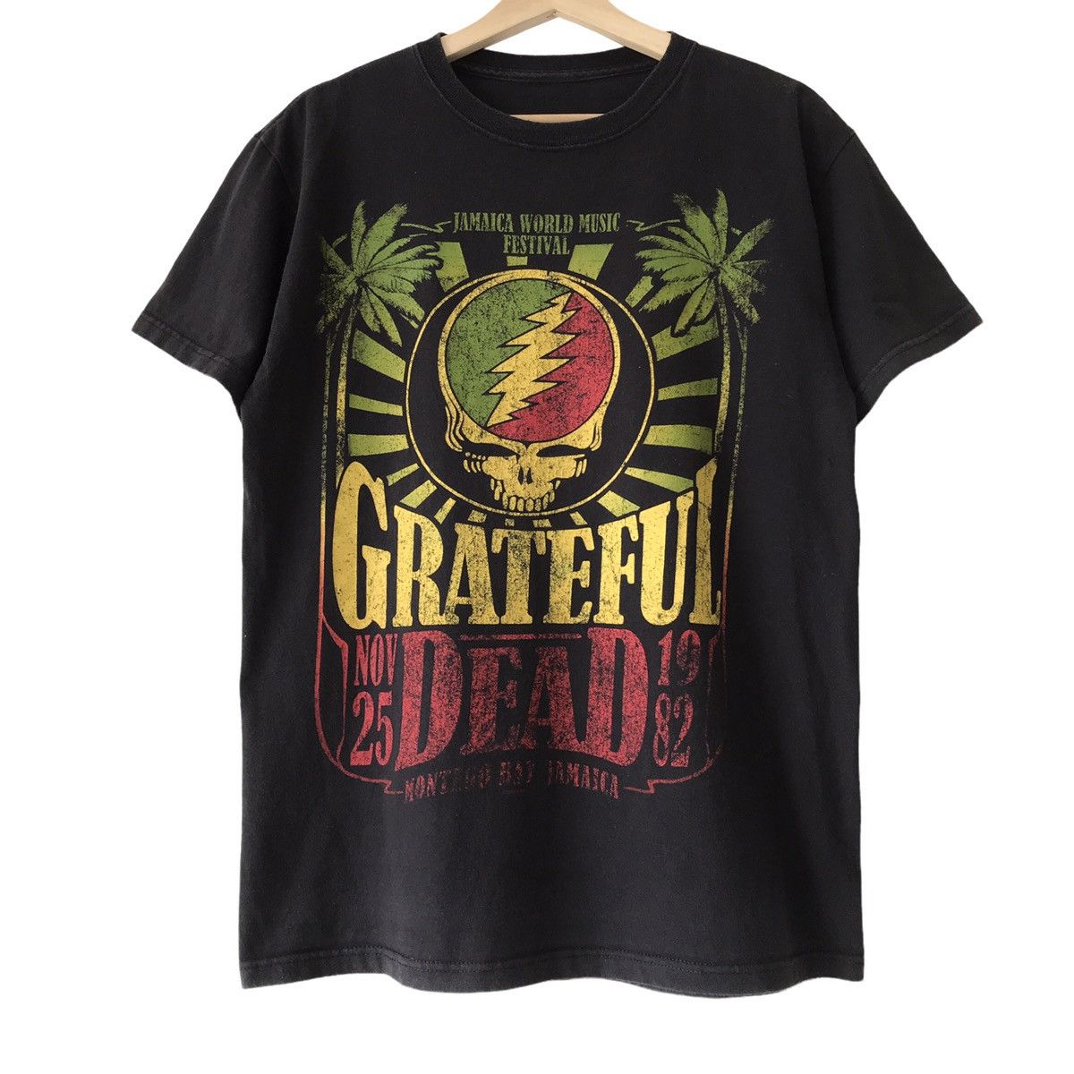 Authentic Vintage 2009 The Grateful Dead Jamaica Fest Tee