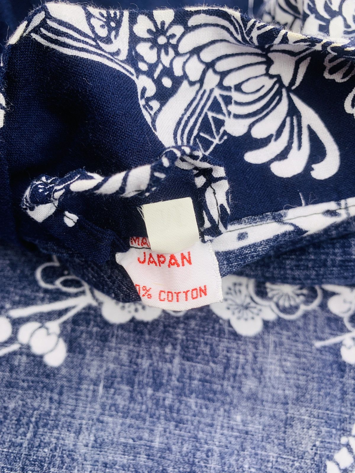 Japanese Brand × Vintage VINTAGE KIMONO SAKURA JAPAN FLORAL LONG MADE IN JAPAN Size US L / EU 52-54 / 3 - 6 Thumbnail