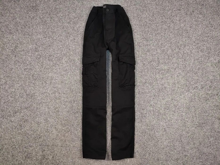 Japanese Brand Vintage 90's Cargo Pants Travis Scott Japan Black Hype Size US 34 / EU 50 - 1 Thumbnail