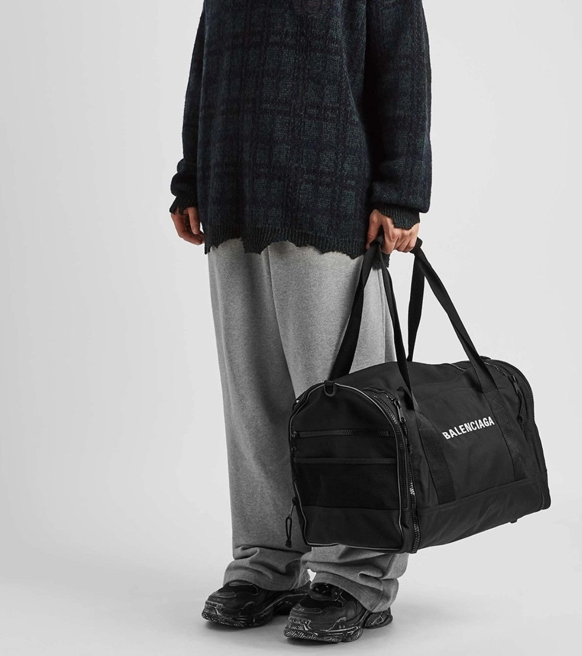 Balenciaga Balenciaga Gym Parka Transformer bag Size US M / EU 48-50 / 2 - 4 Thumbnail