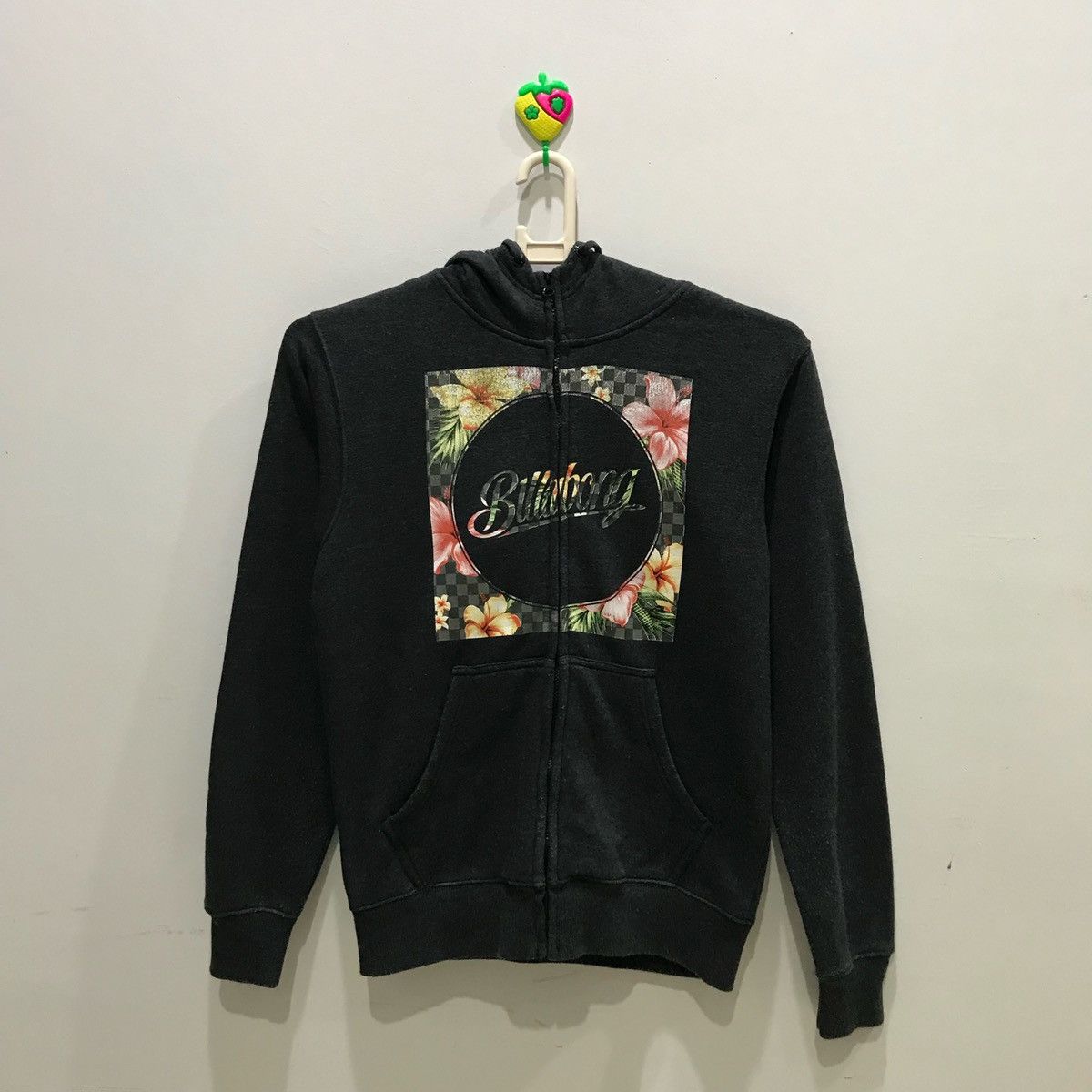 Billabong × Japanese Brand BILLABONG Hoodie Big Spellout Nice Design Size M Size US M / EU 48-50 / 2 - 1 Thumbnail