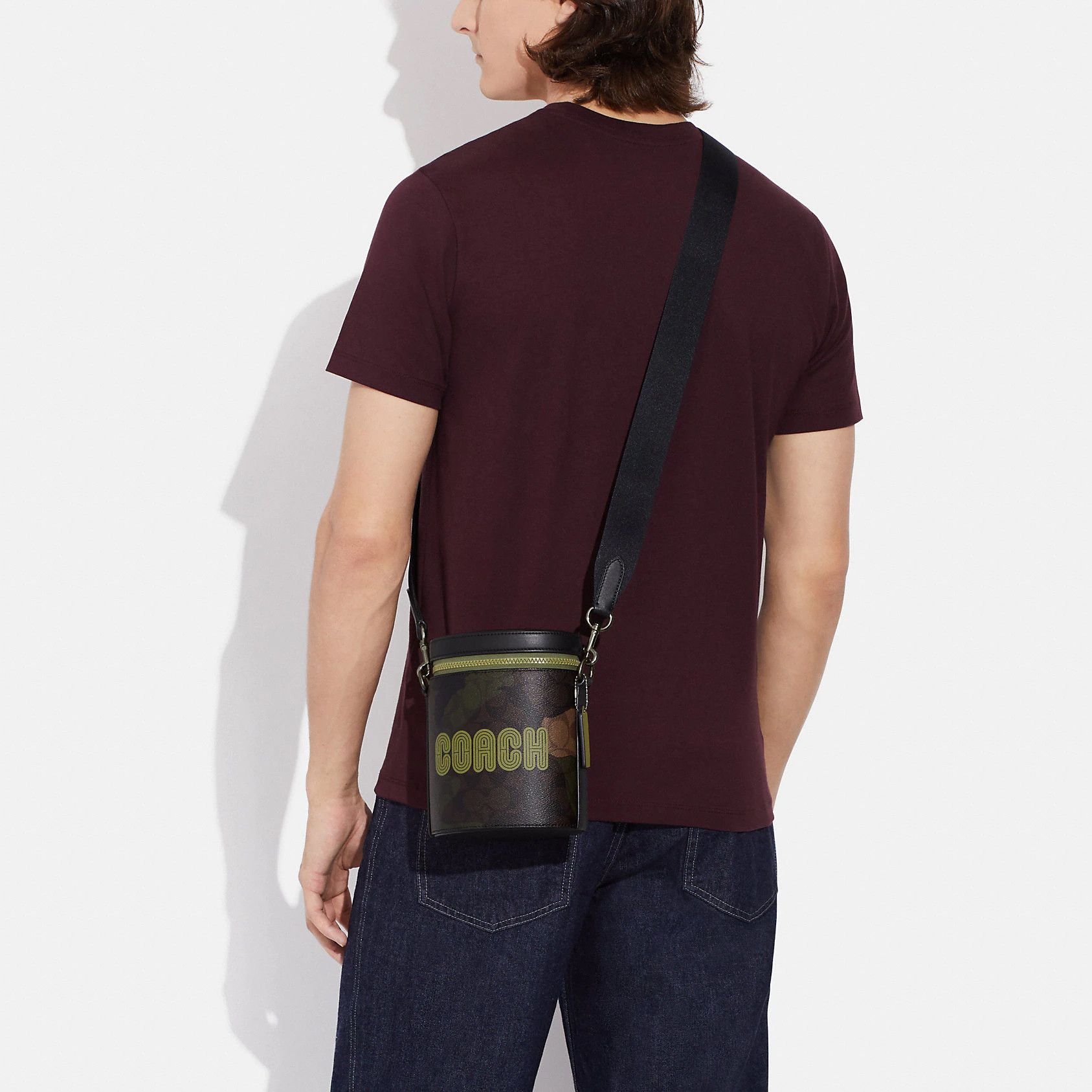 MEN'S BARREL CROSSBODY IN shops SIGNATURE CANVAS