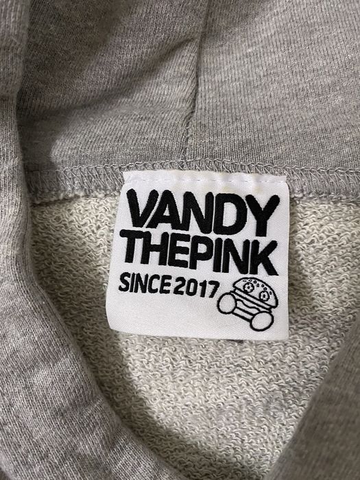 VandyThePink - CLASSIC LOGO HOODIE Hoodie