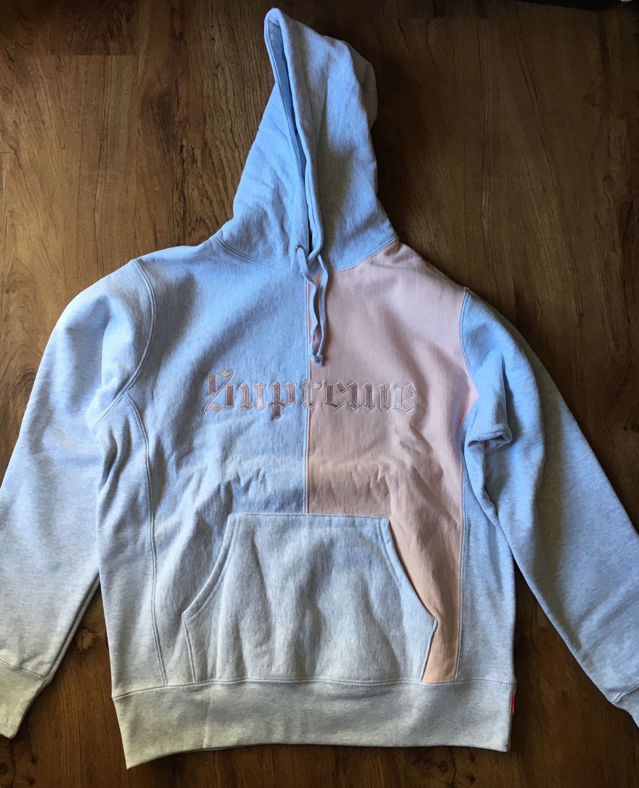 Supreme AW17 Split Old English Hooded Sweatshirts グレー Supreme Split Old English Hooded Sweatshirt (FW17) - $158
