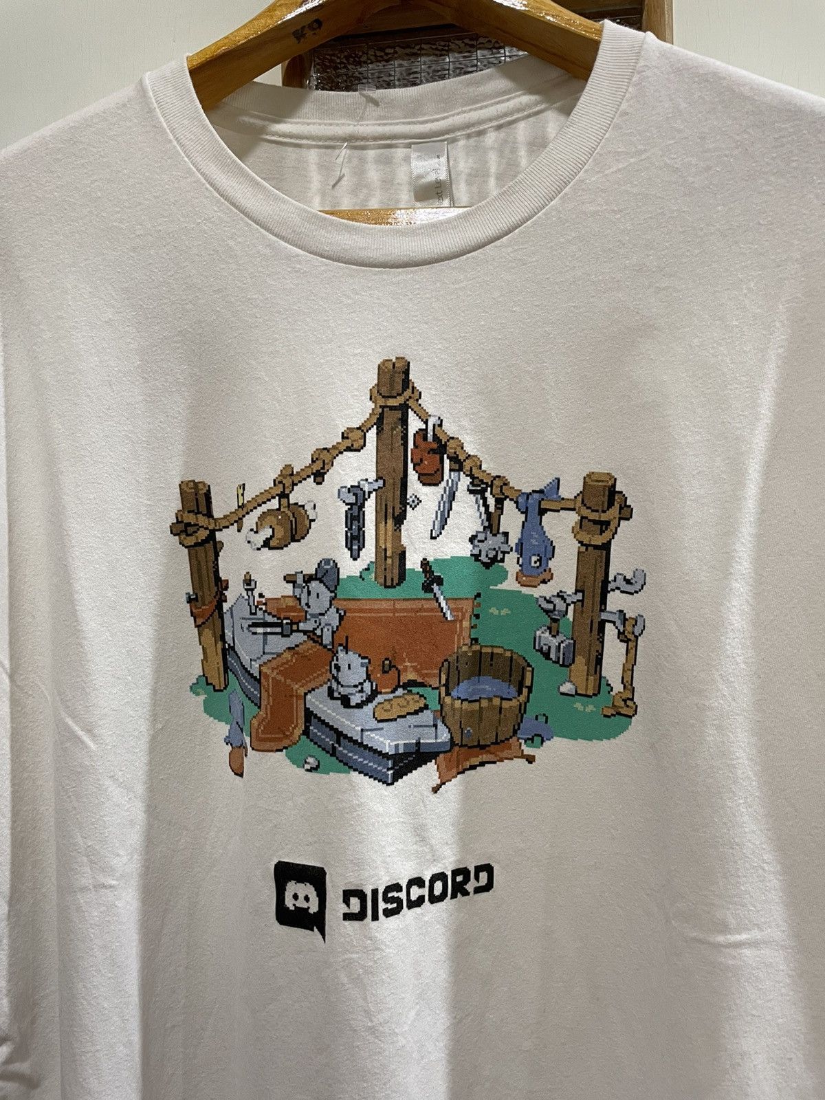 DISCORD x PAX South Video Game Festival T-Shirt White Pixel Art Tee L