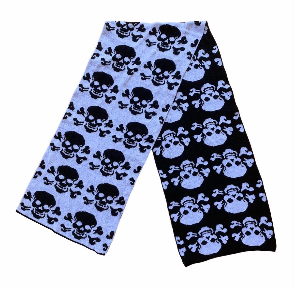 ❤️‍🔥 Skulls Scarf Muffler Inspired By Alexander McQueen