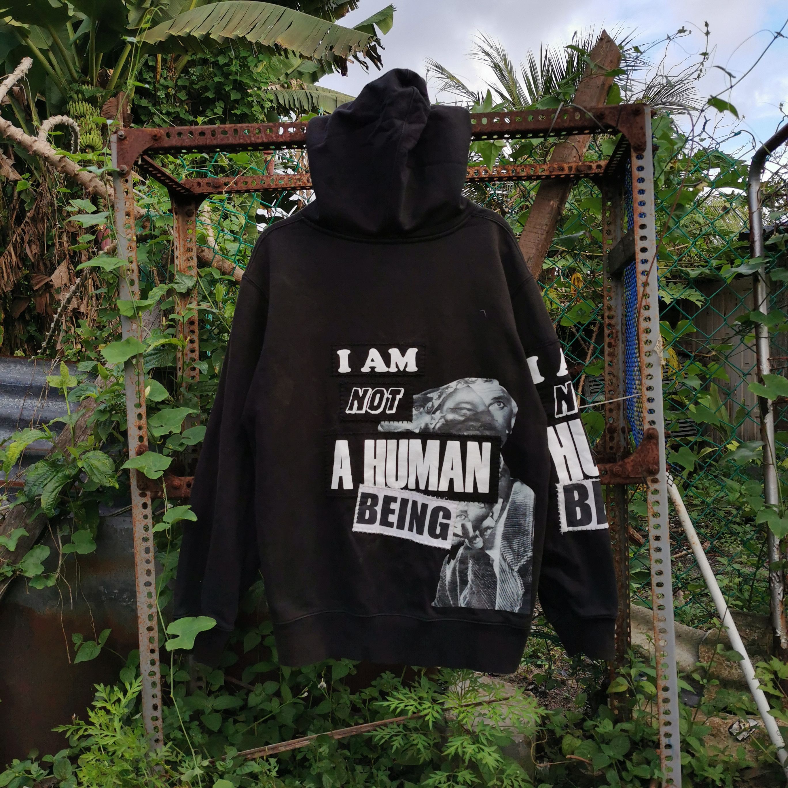 I AM NOT A HUMANBEINGのTWO MANS HOODIE 全2色 I Am Not A Human Being × Vintage Hoodies I am not a human