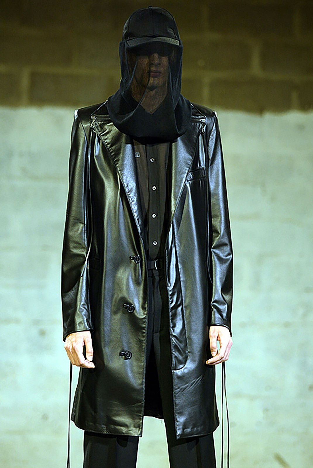 Raf Simons Raf Simons Spring 2003 Consumed Black Zipper Coat | Grailed