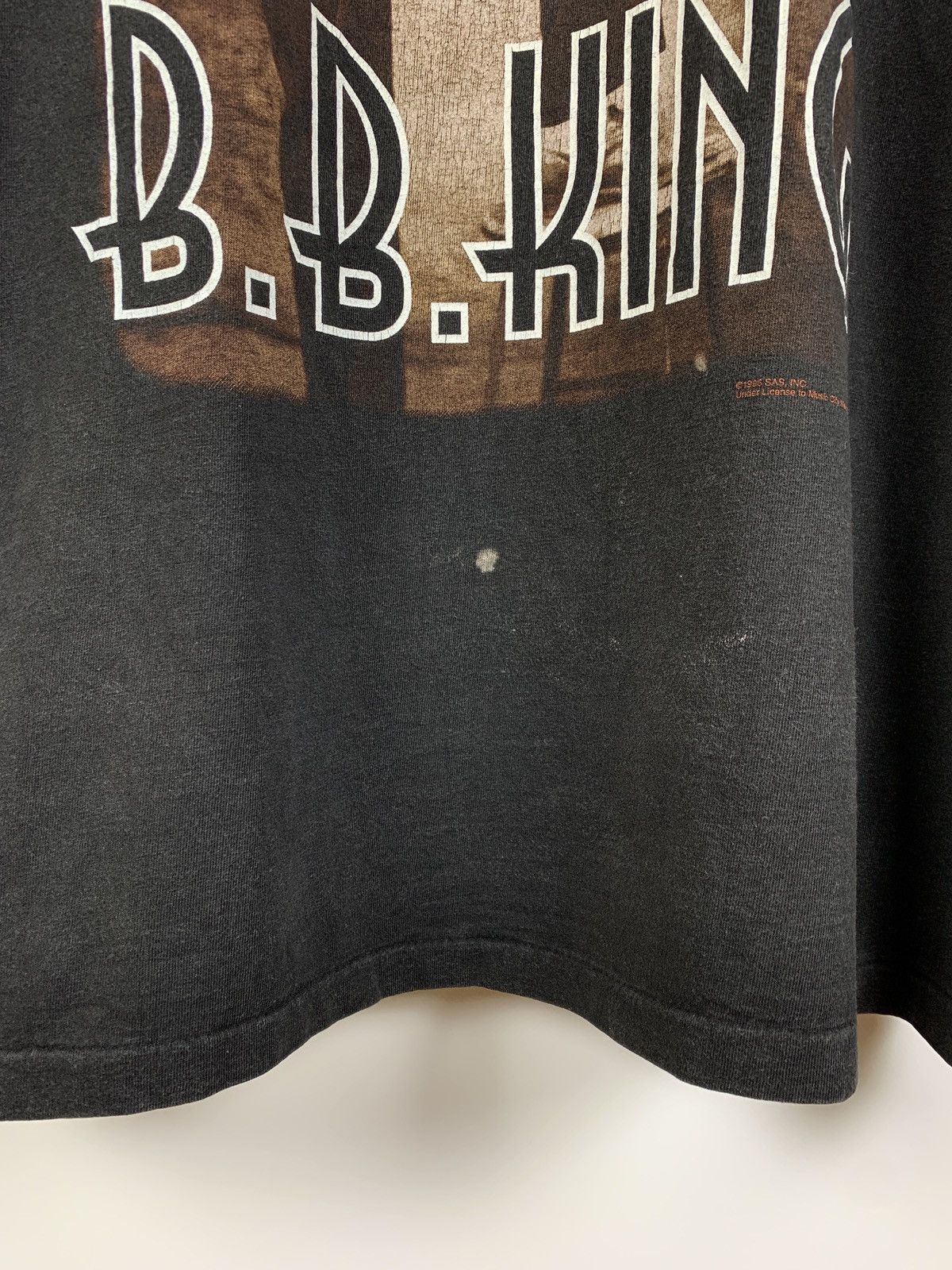 Band Tees 1996 Vintage B.B King Of The Blues World Tour Faded T-Shirt Size US XL / EU 56 / 4 - 10 Thumbnail
