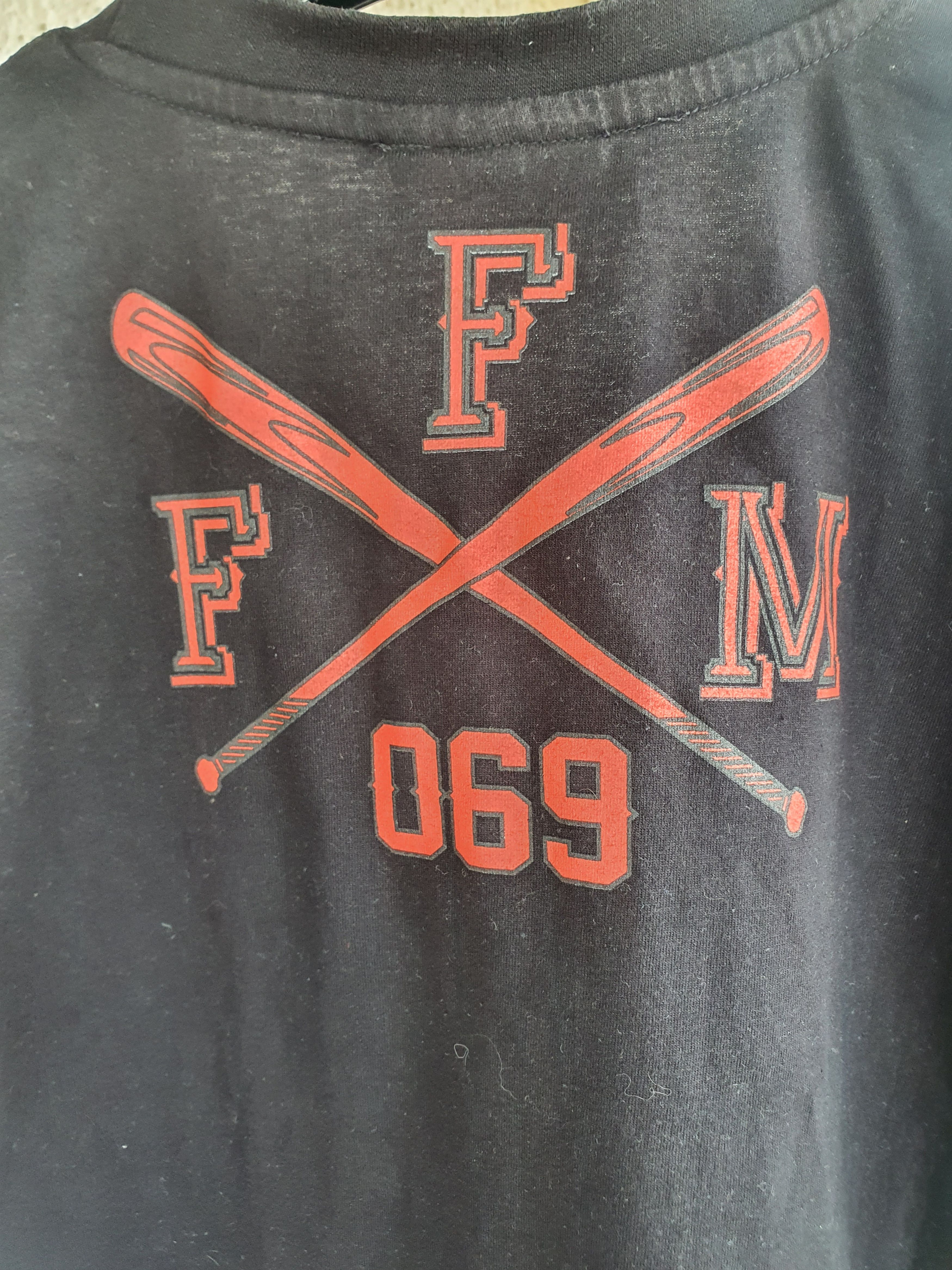 Other Mi Barrio Welcome to Frankfurt SWAG tee,sz XL Size US XL / EU 56 / 4 - 11 Thumbnail