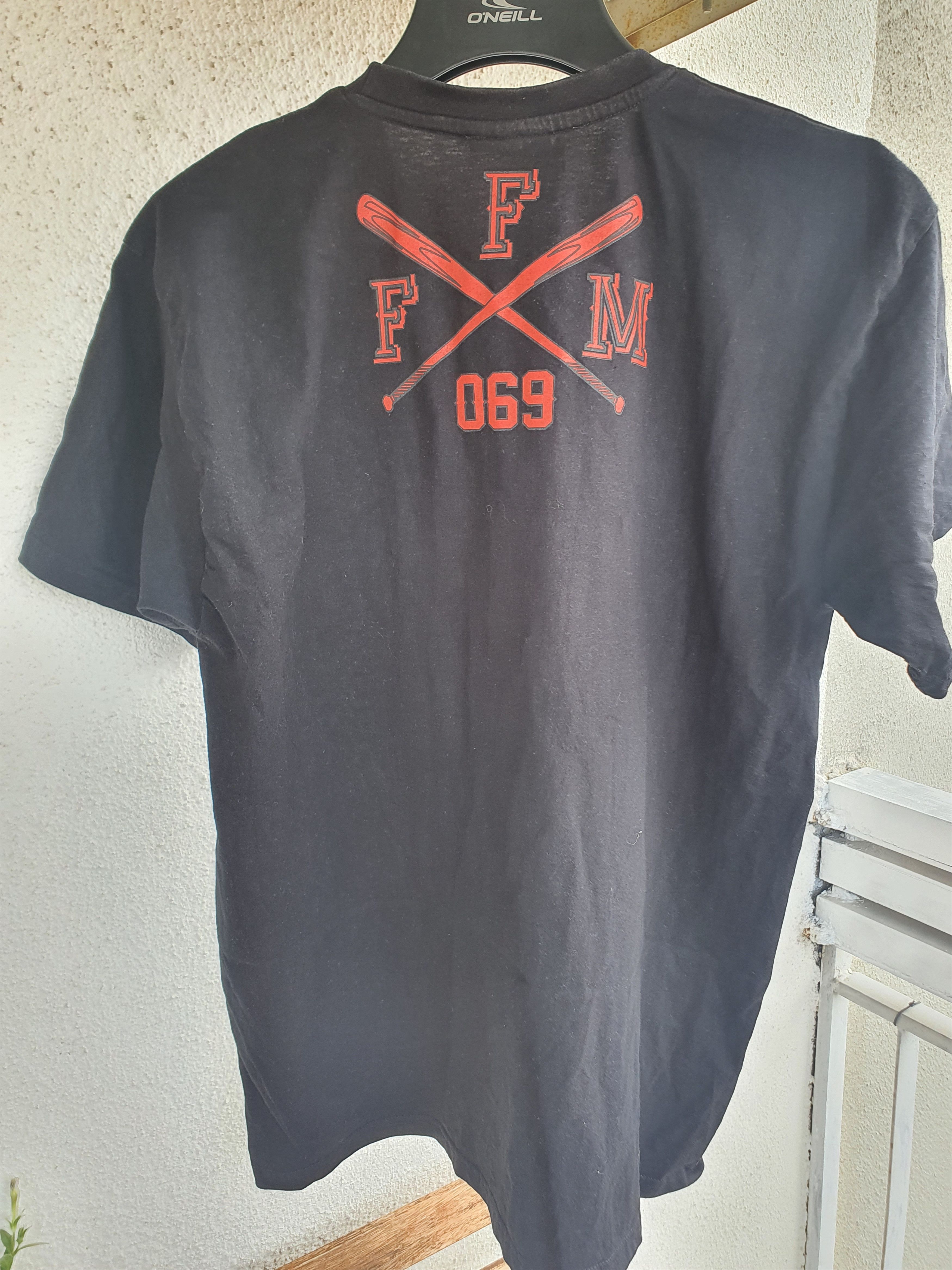 Other Mi Barrio Welcome to Frankfurt SWAG tee,sz XL Size US XL / EU 56 / 4 - 9 Thumbnail