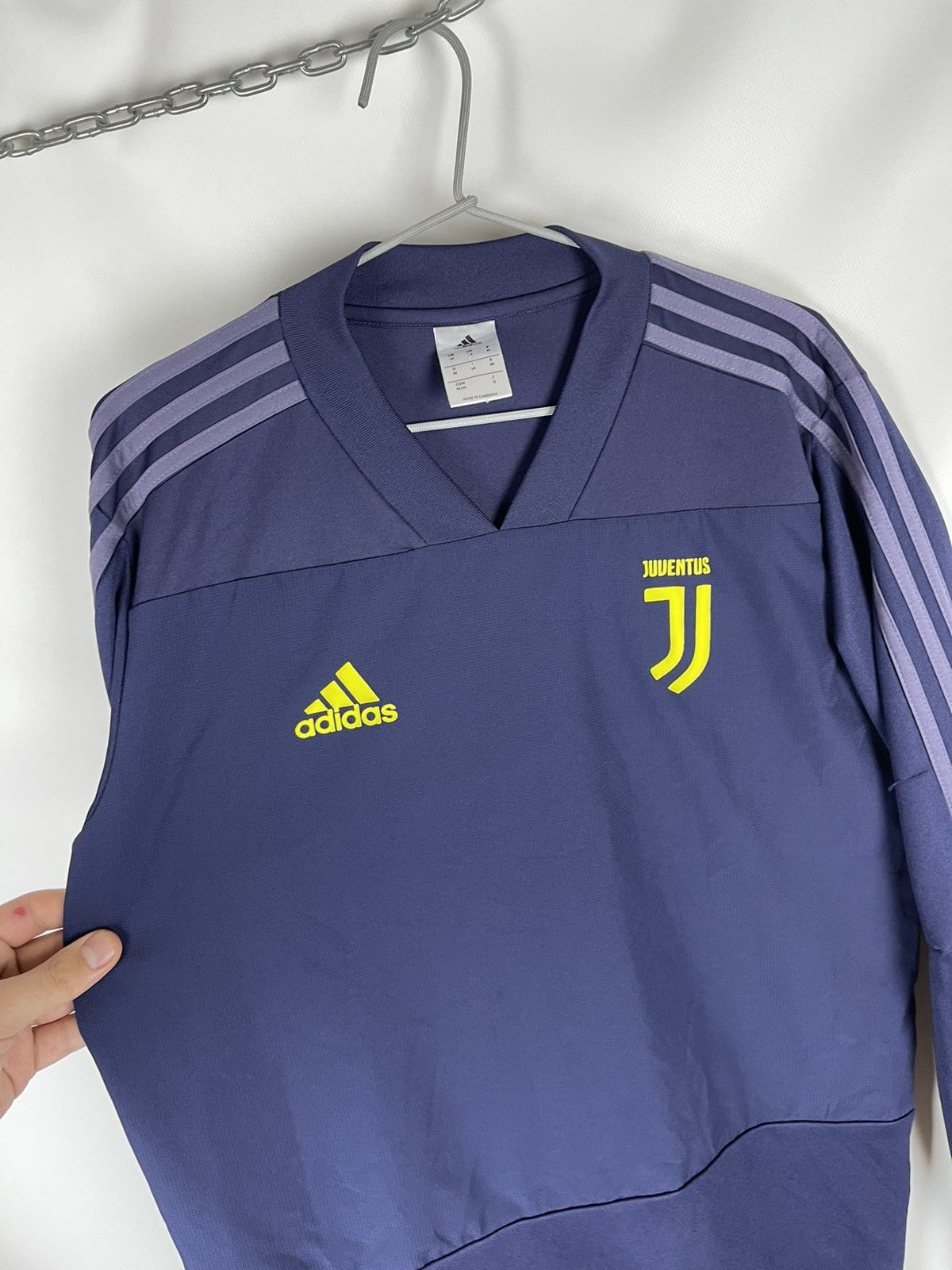 Adidas Adidas Juventus 2018 2019 training top Sweatshirt soccer jrs Size US M / EU 48-50 / 2 - 8 Thumbnail