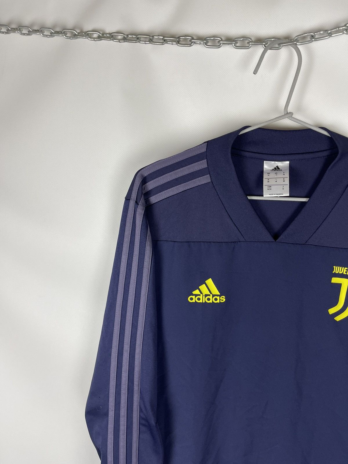 Adidas Adidas Juventus 2018 2019 training top Sweatshirt soccer jrs Size US M / EU 48-50 / 2 - 2 Thumbnail