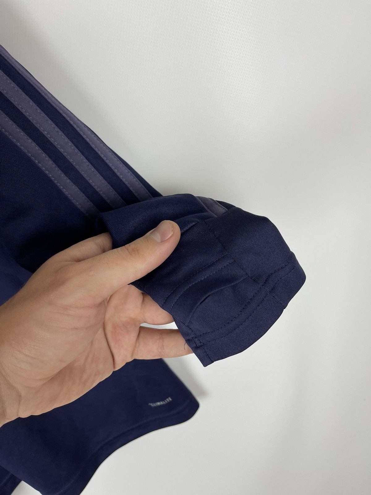 Adidas Adidas Juventus 2018 2019 training top Sweatshirt soccer jrs Size US M / EU 48-50 / 2 - 7 Thumbnail