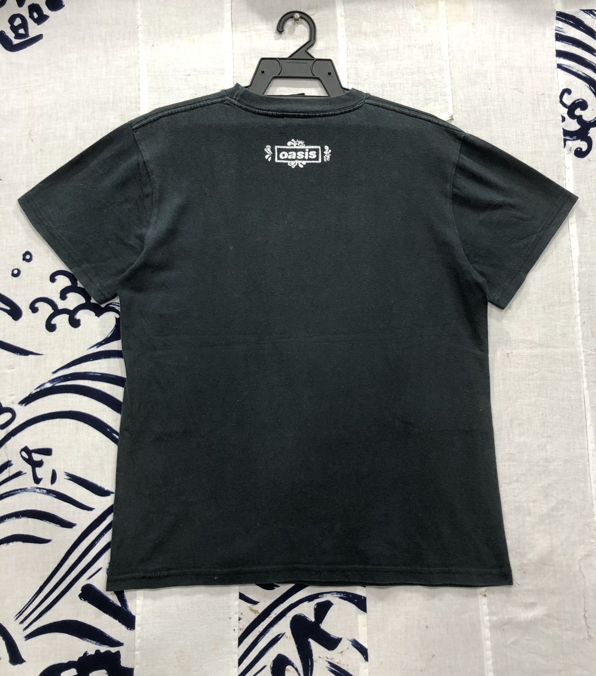 Band Tees OASIS BAND TEES 🔥 RARE DESIGN Size US M / EU 48-50 / 2 - 6 Thumbnail