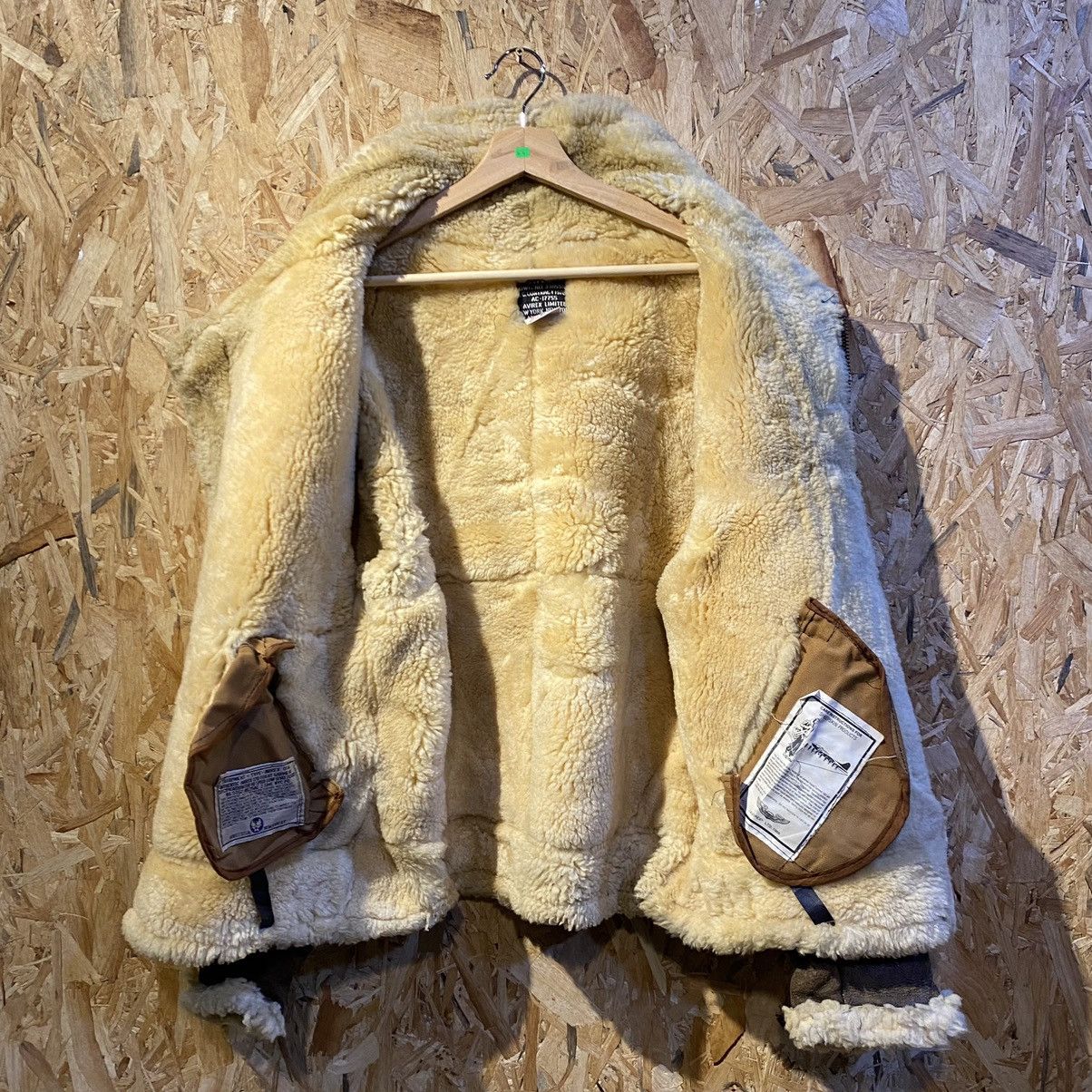 Avirex Avirex B-3 Sheepskin Size US M / EU 48-50 / 2 - 3 Thumbnail