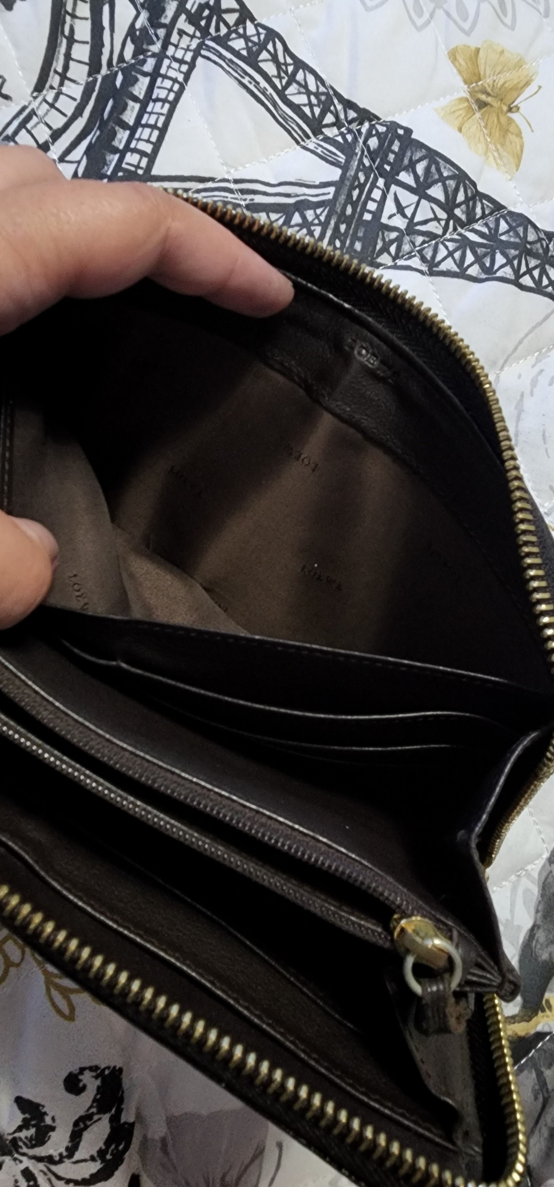 Loewe Leather Zippy Large Wallet Size ONE SIZE - 8 Thumbnail