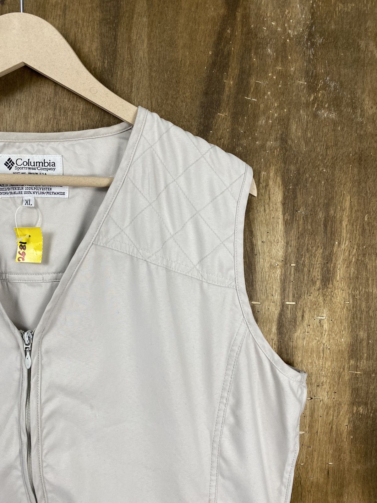 Columbia DLL Columbia Tank top sleeveless shirt #2681 Size US L / EU 52-54 / 3 - 3 Thumbnail