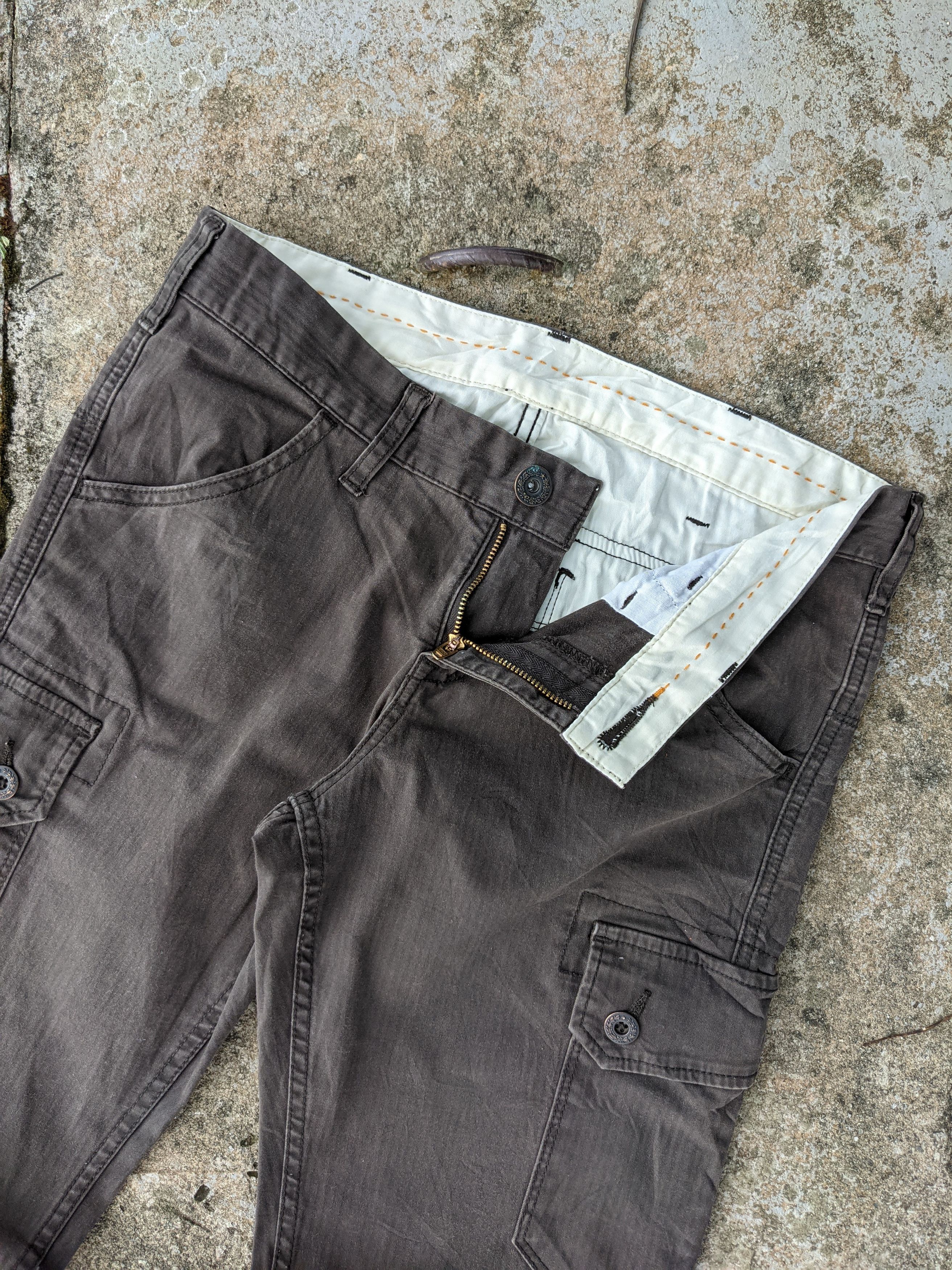 Japanese Brand 🔥 BEST OFFER 🔥 Uniqlo Skinny Six Pocket Cargo Pants Size US 30 / EU 46 - 4 Thumbnail