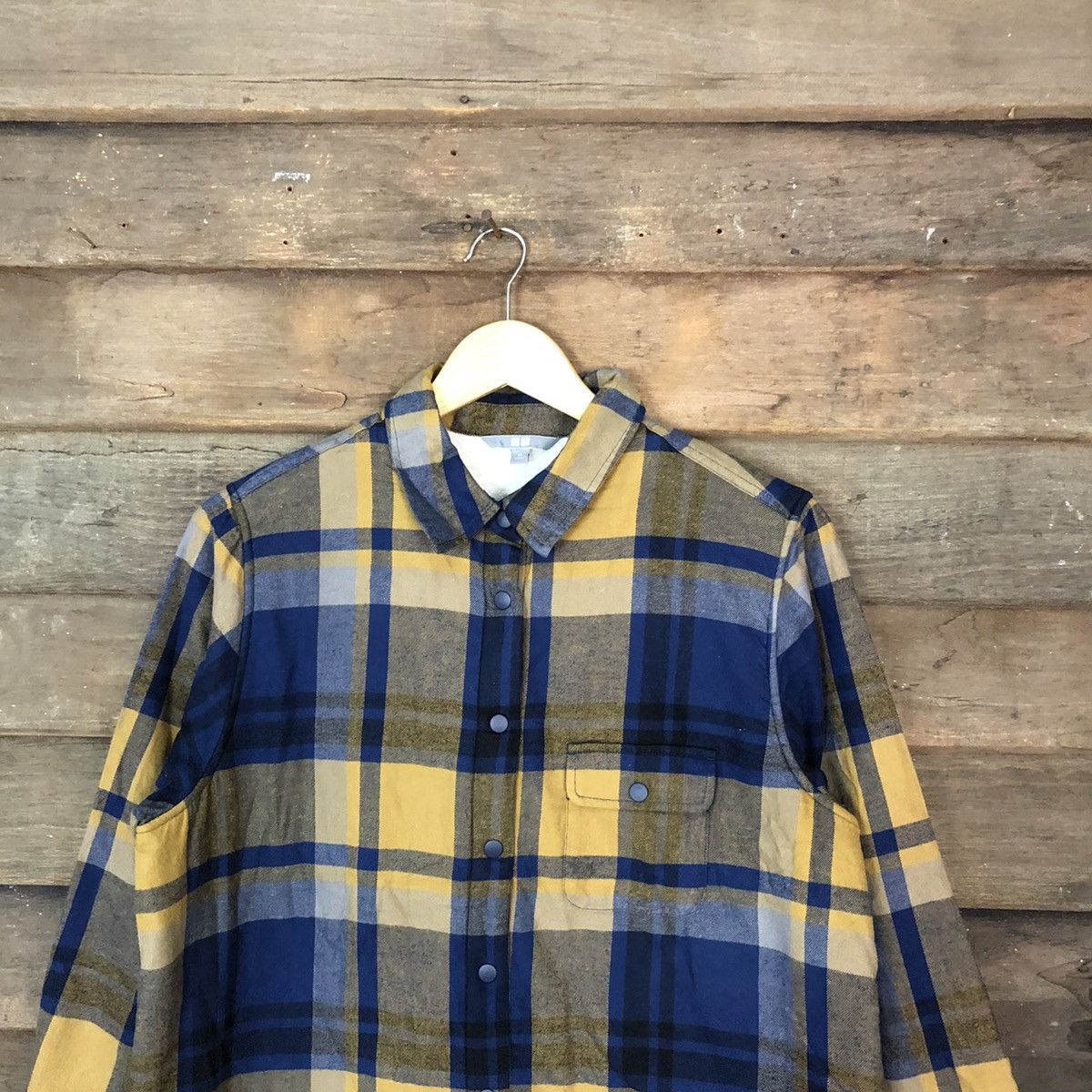 Japanese Brand × Uniqlo Uniqlo Yellow Blue Checkred Long winter shirt #4767 Size US L / EU 52-54 / 3 - 2 Thumbnail