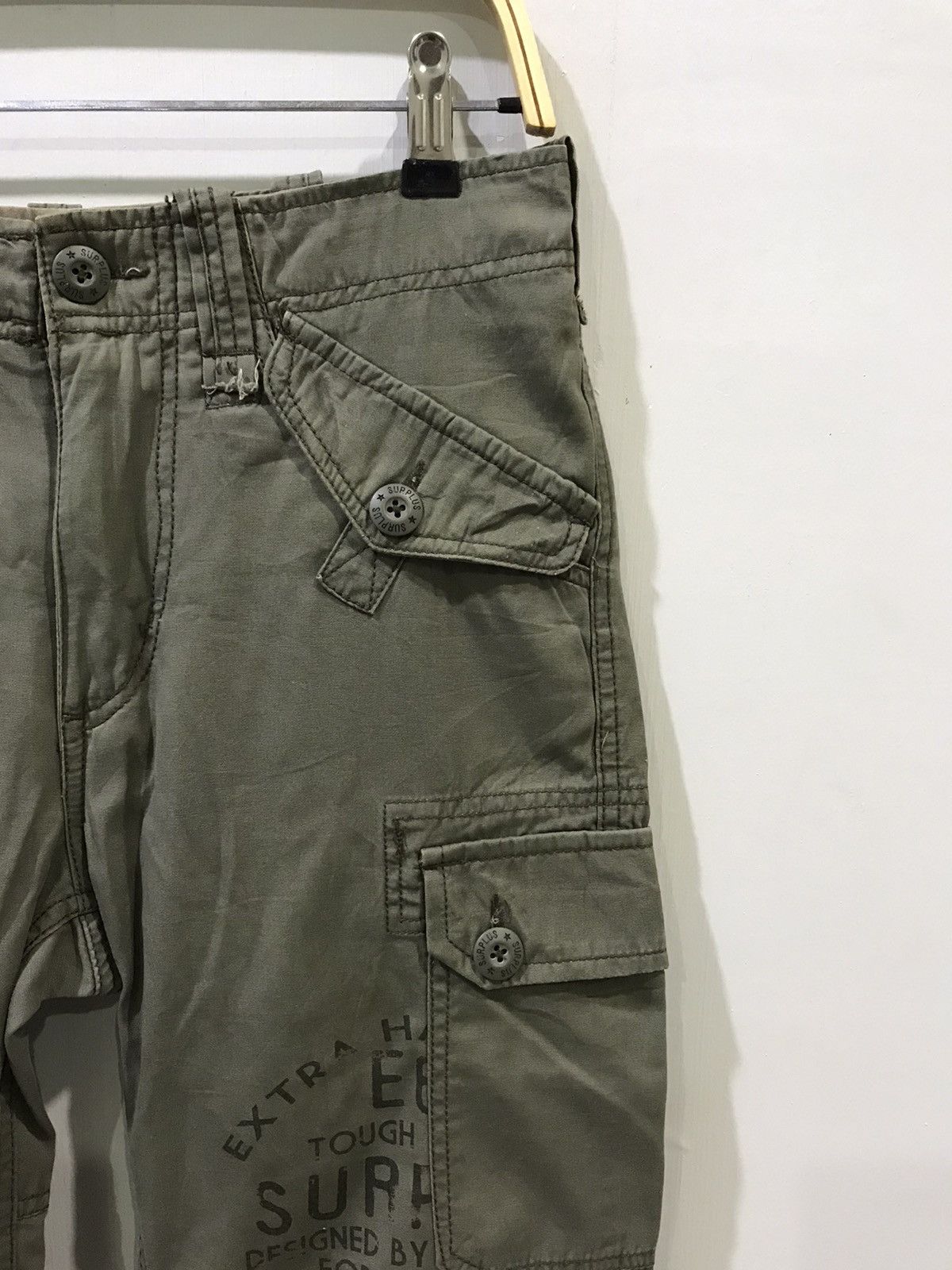 Japanese Brand SURPLUS MILITARY Japan M65 Big Spell Out Logo Cargo Pant Size US 30 / EU 46 - 2 Thumbnail