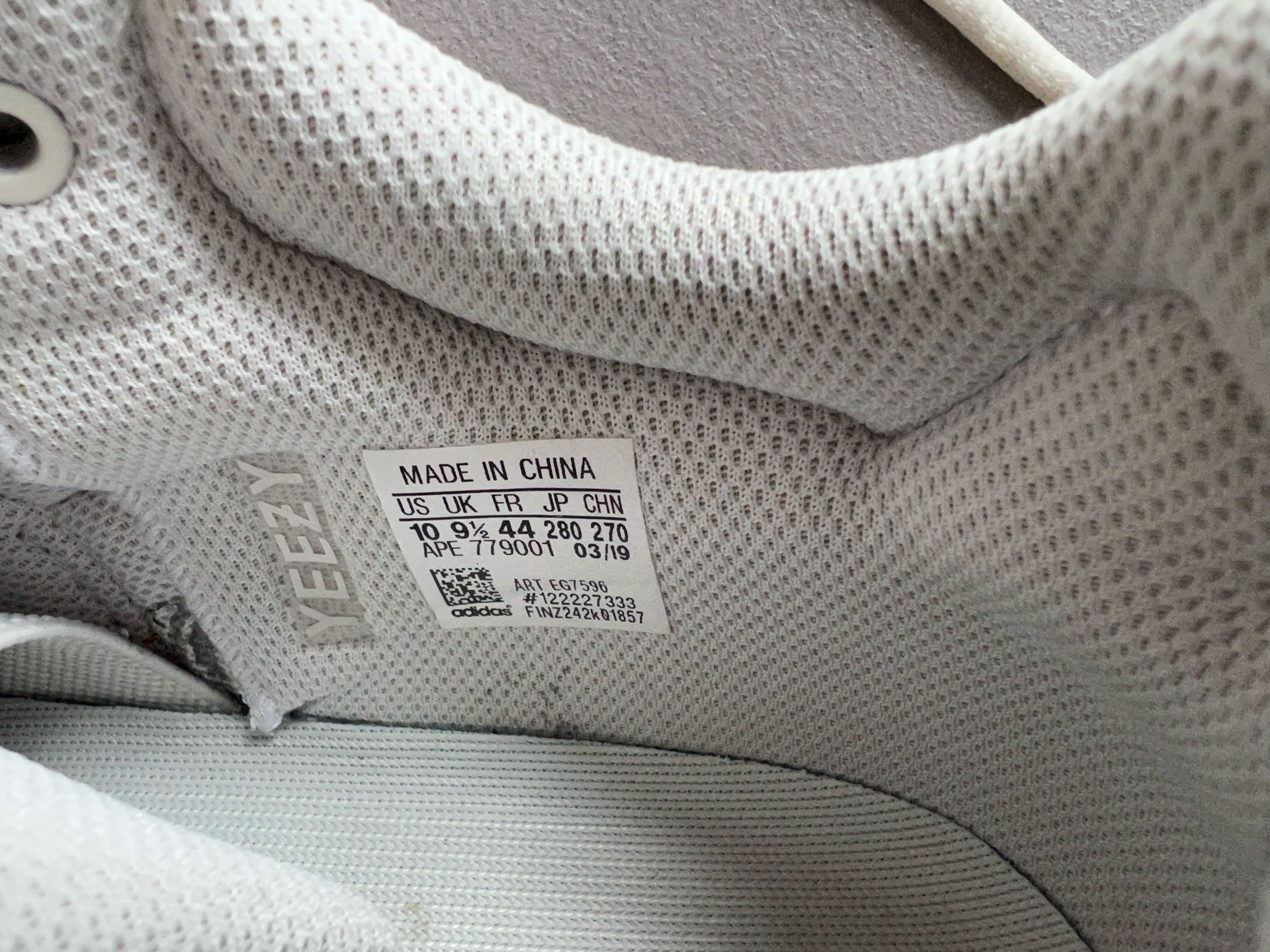 Adidas × Kanye West adidas Yeezy 700 Boost Analog v1, White Size US 10 / EU 43 - 8 Thumbnail